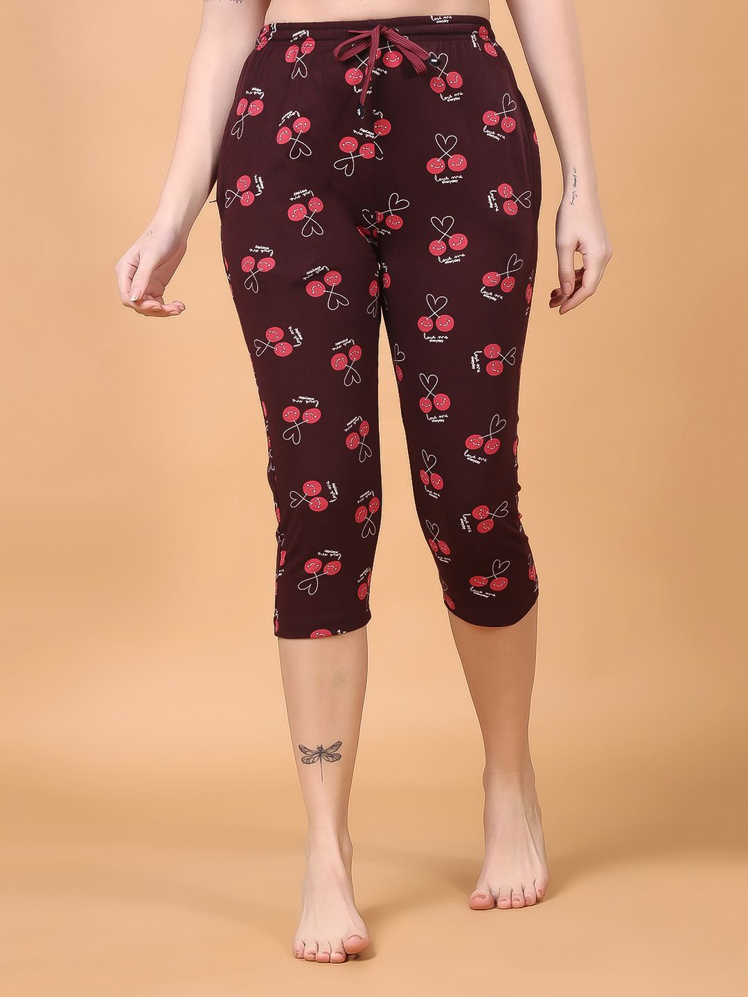 

Floret Women Cotton Mid-Rise Printed Capris, Burgundy