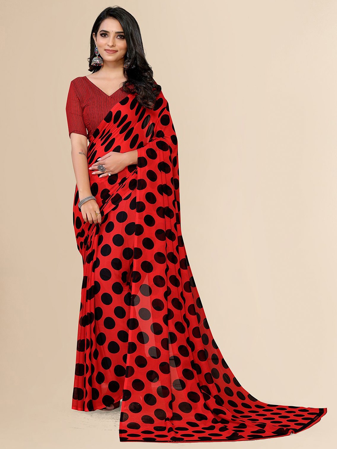 

Moda Rapido Polka Dot Printed Saree, Black