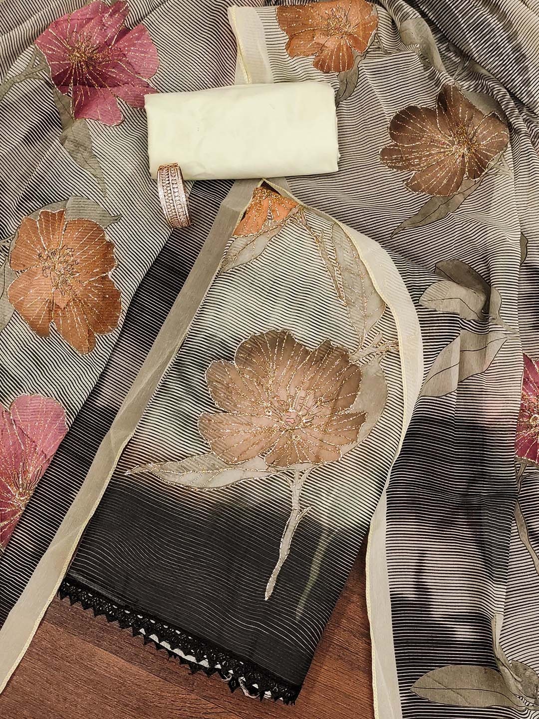 

Maroosh Floral Printed Zari Work Unstitched Dress Material, Cream