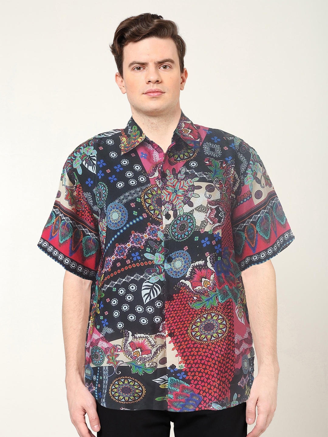 

YASH GALLERY Men Spread Collar Floral Printed Casual Shirt, Black