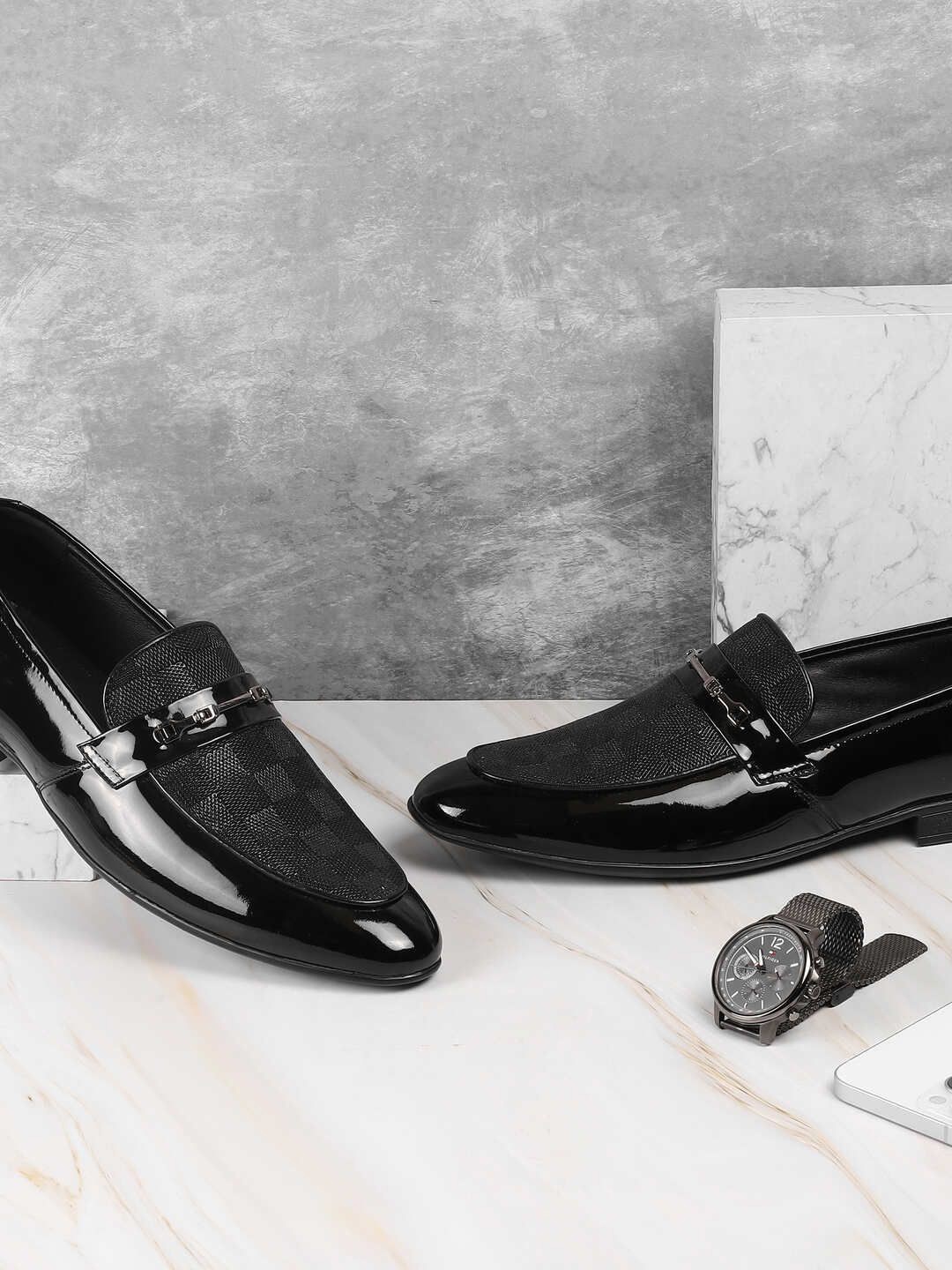 

Metro Men Textured Leather Formal Loafers Shoes, Black