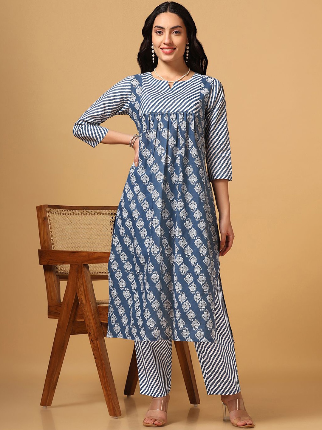 

Moda Rapido Floral Printed Notch Neck Pleated A-Line Kurta With Trouser, Blue