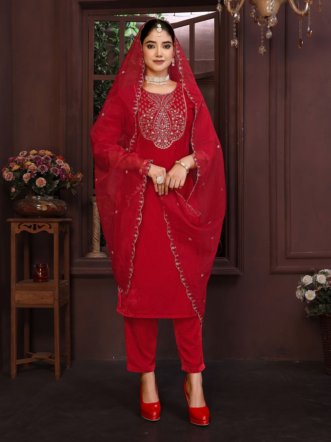 

DIVASTRI Ethnic Motifs Embroidered Round-Neck Straight Kurta With Trouser & Dupatta, Red