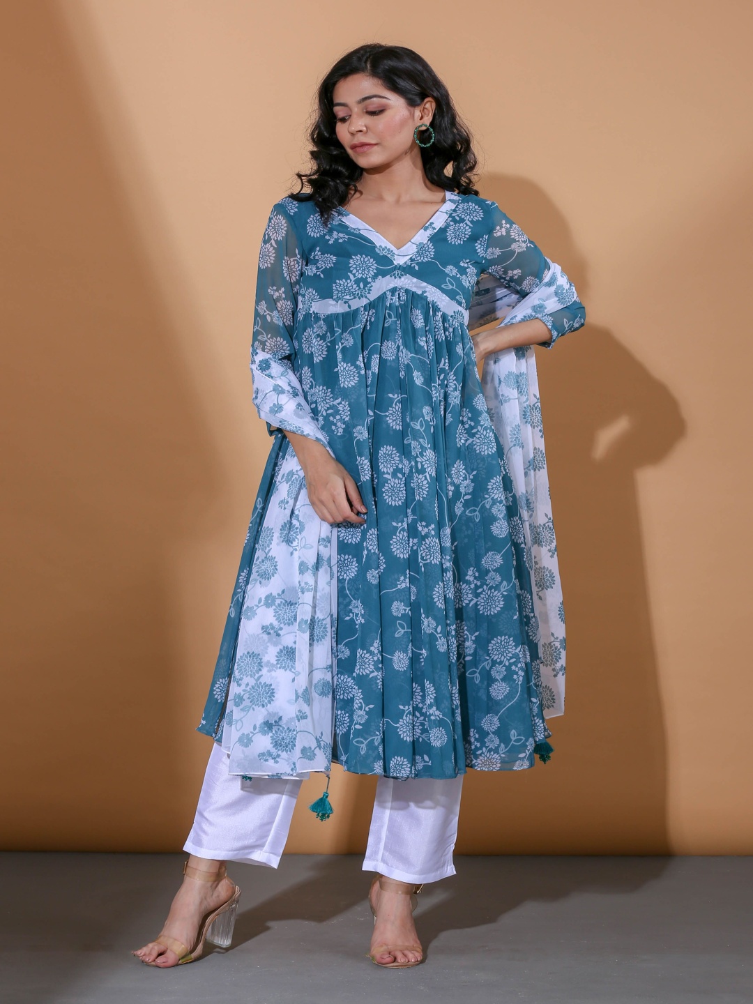 

Garvili Women Floral Printed Empire Kurta with Trousers & With Dupatta, Teal