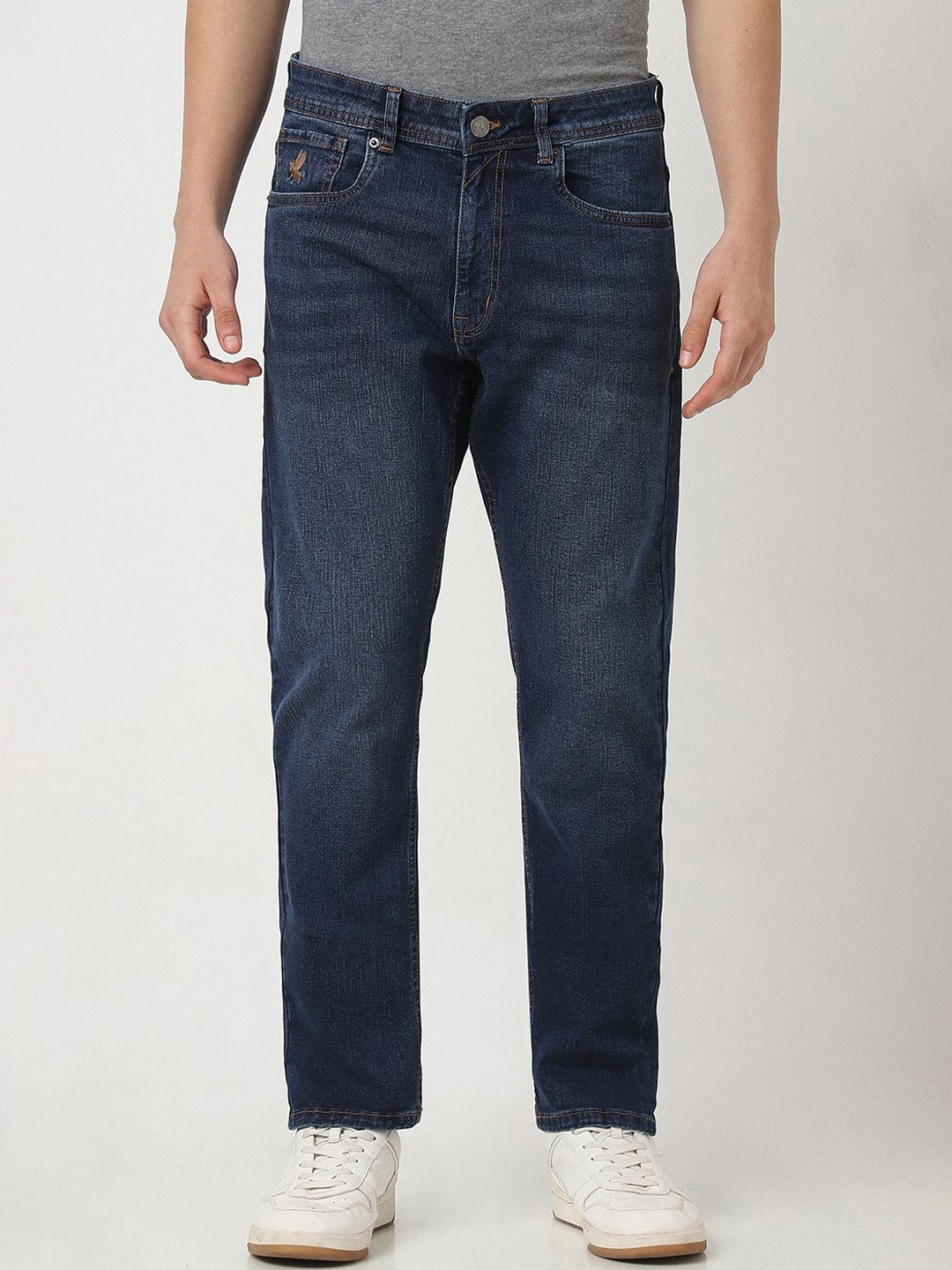 

Peter England Casuals Men Carrot Slim Fit Light Fade Mid-Rise Jeans, Blue