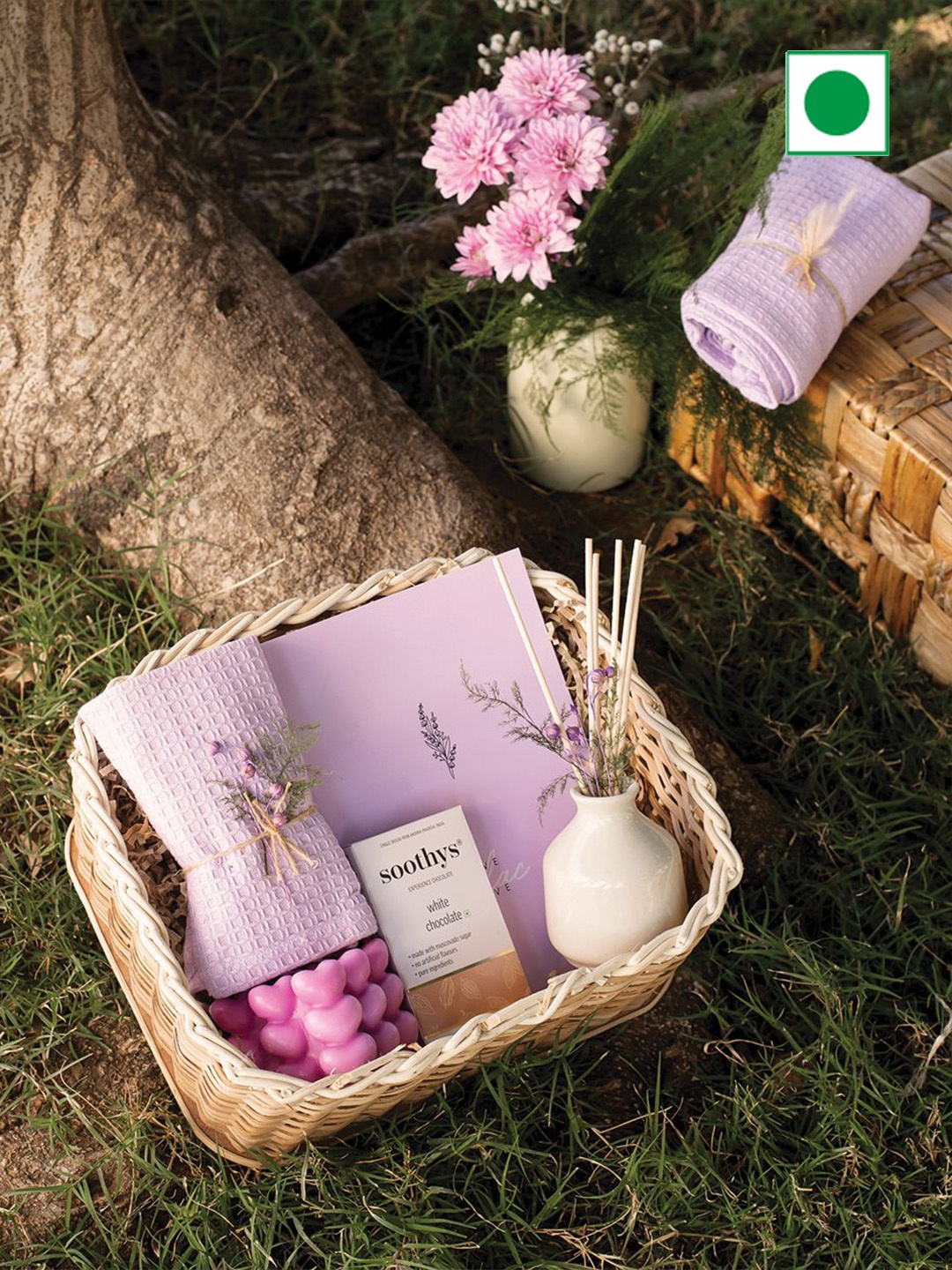 

The Knot Company 6-Pcs Dreamy Lilac Moments Valentine Chocolate Gift Set, Lavender