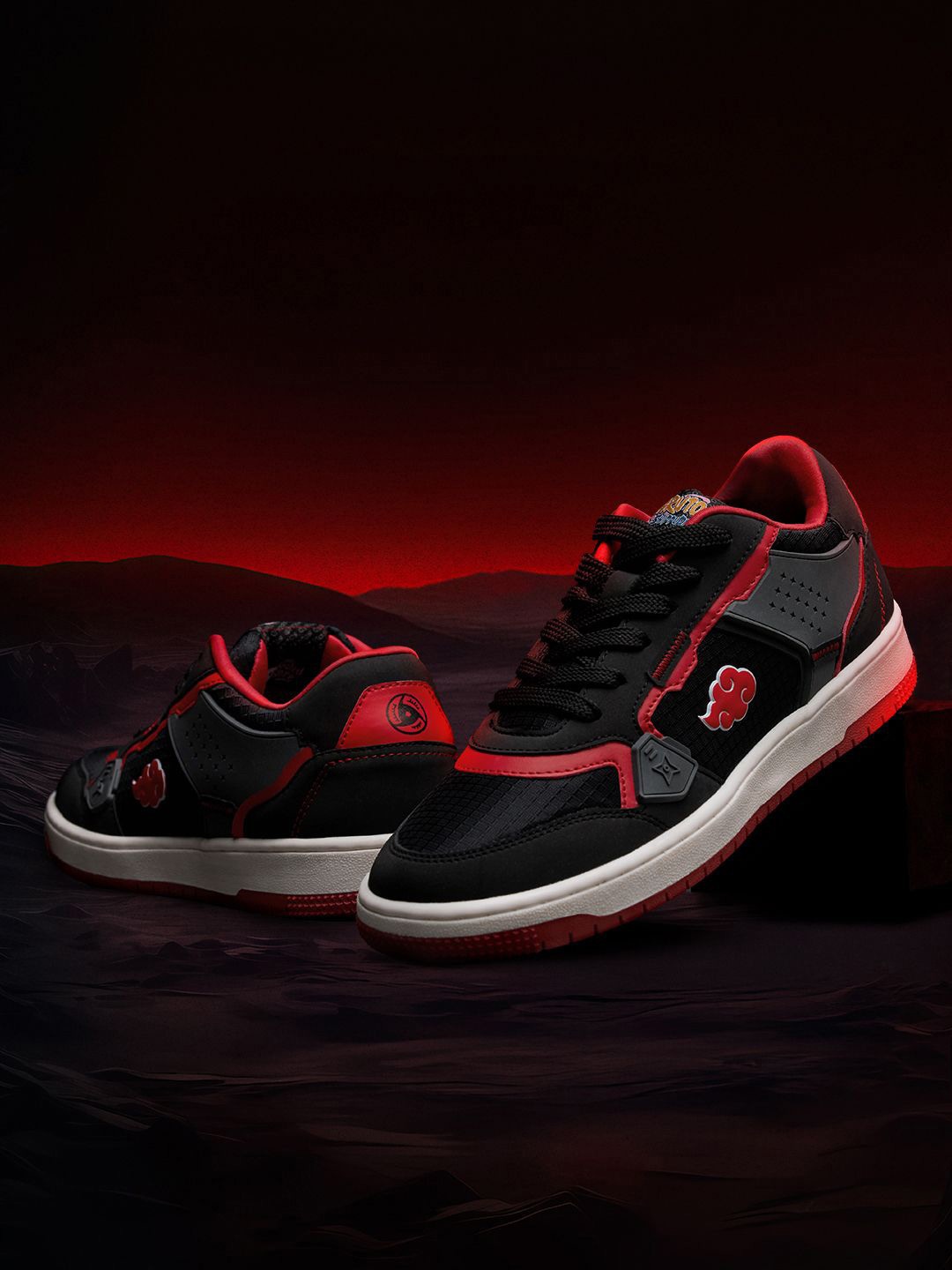 

The Souled Store Naruto Shippuden: The Rogue Shinobi Men Lightweight Lace-Ups Sneakers, Black