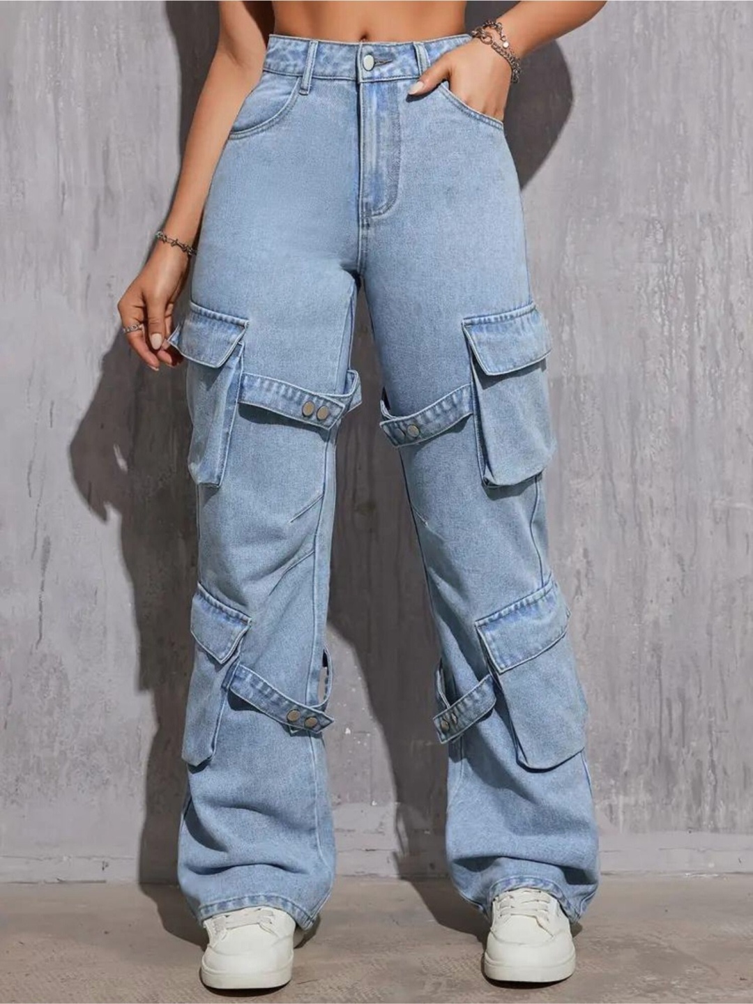 

Glossia Nova Women Comfort Wide Leg High-Rise Light Fade Acid Wash Stretchable Cargo Jeans, Blue