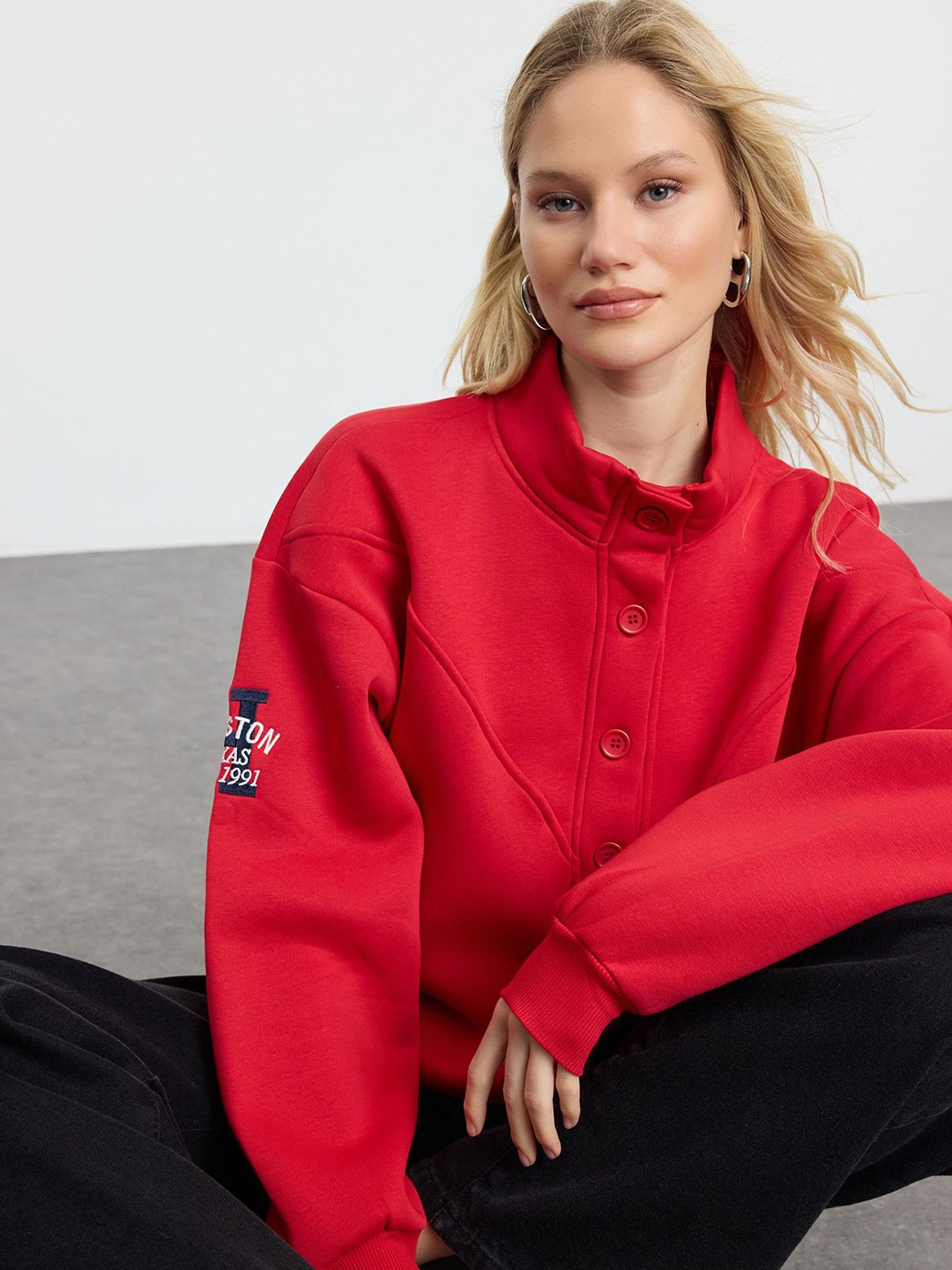 

Trendyol Women Embroidered Mock Collar Sweatshirt, Red