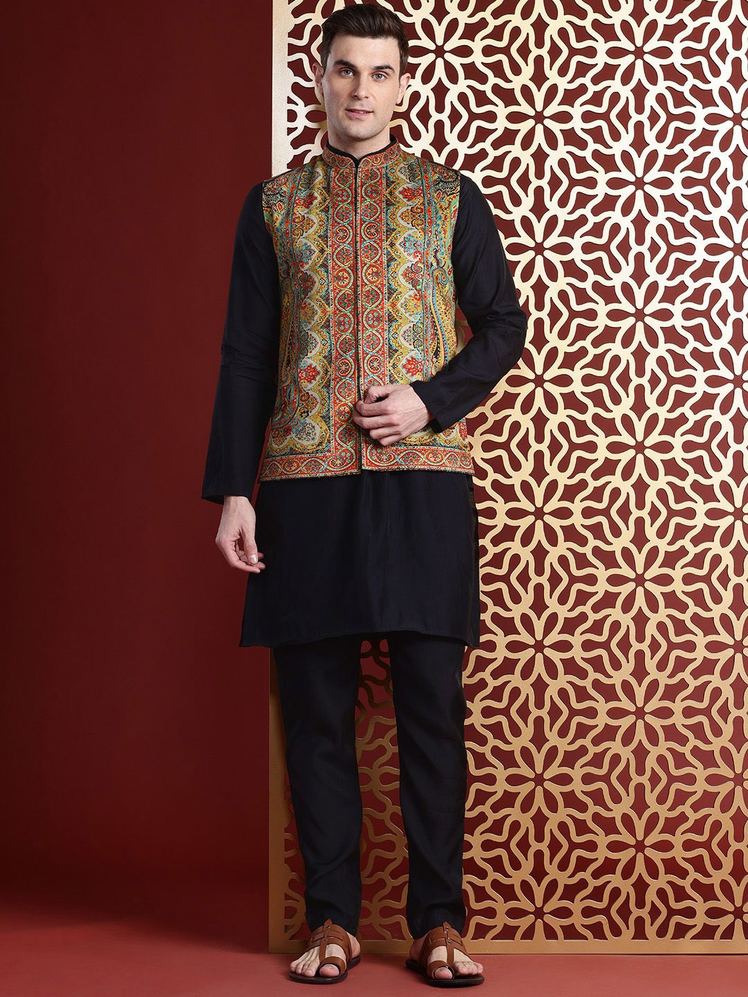 

MANQ Ethnic Motifs Printed Nehru Jacket, Black