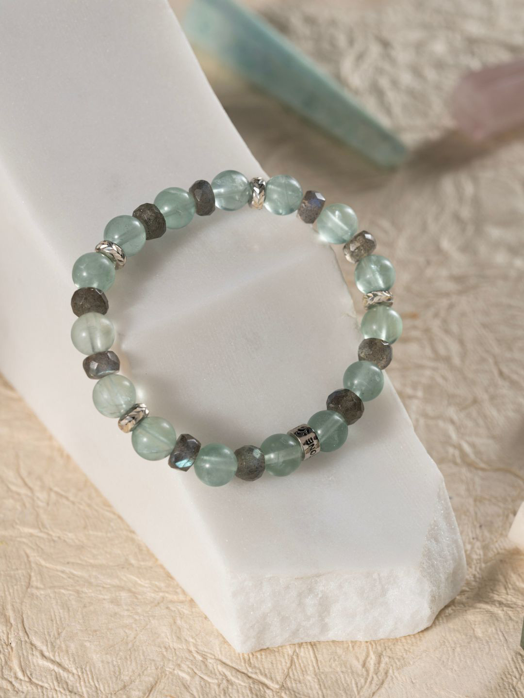 

Stone Story By Shruti 925 Sterling Silver Rhodium-Plated Labradorite Elasticated Bracelet