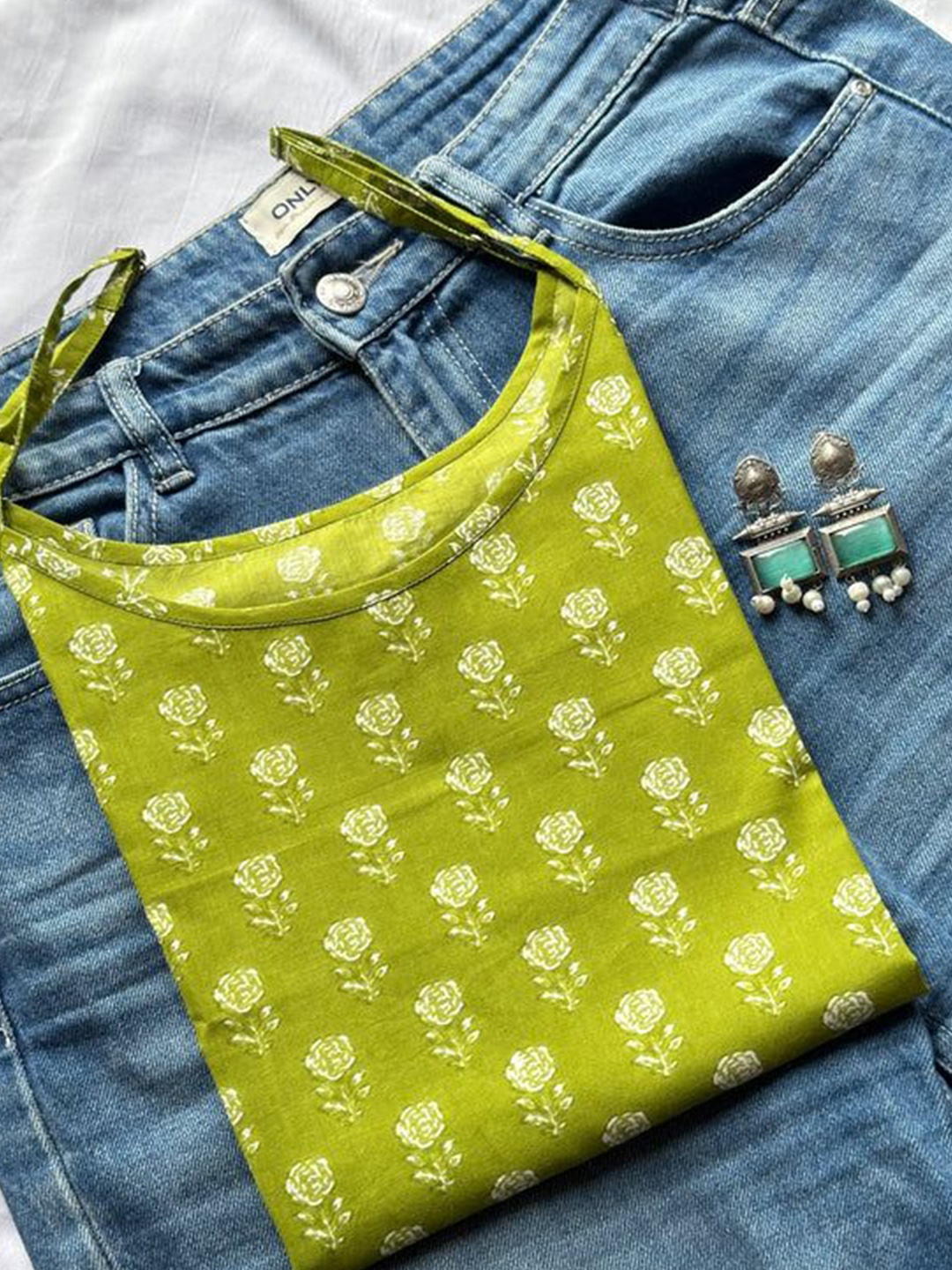 

JONAYA Women Floral Print Cotton Blouson Top, Green