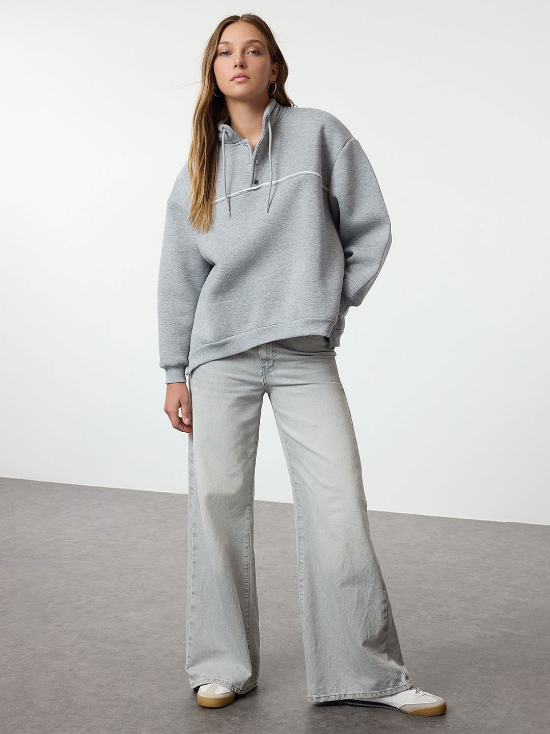 

Trendyol Women Mock Collar Pullover Sweatshirt, Grey