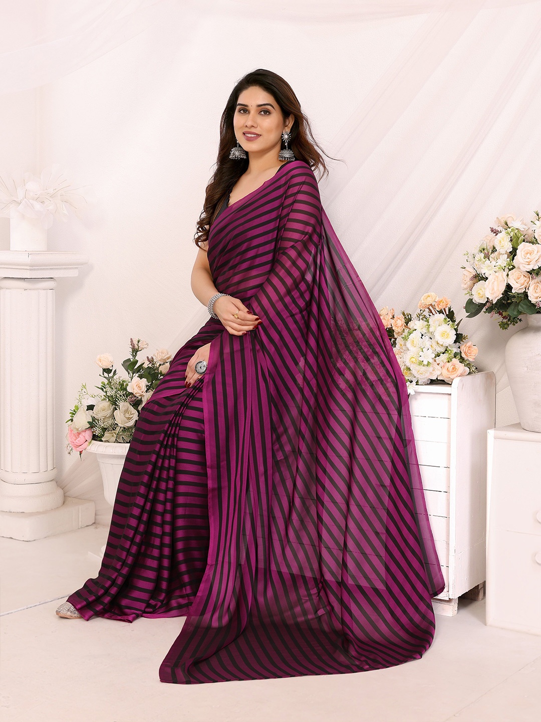 

Munir Striped Printed Ready to Wear Saree, Magenta