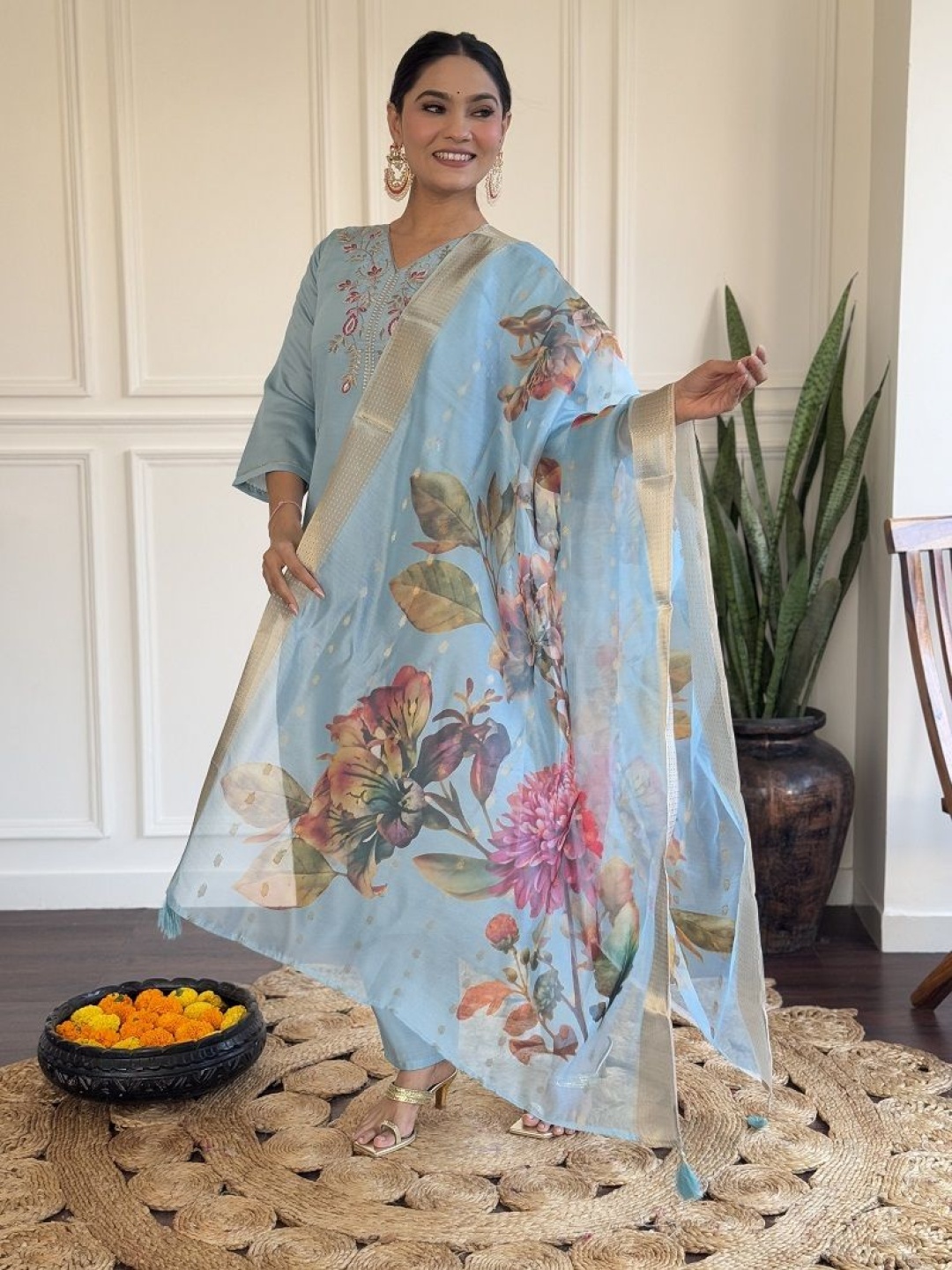 

KAUTIK FABRICS Floral Embroidered Chanderi Silk Kurta With Trousers And Dupatta, Grey