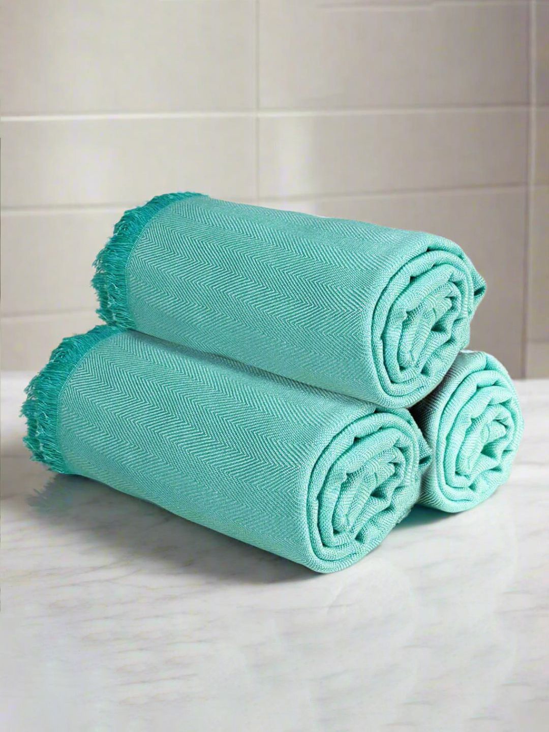 

Heelium Teal 3 Pieces Striped Printed Bamboo 250 GSM Bath Towels