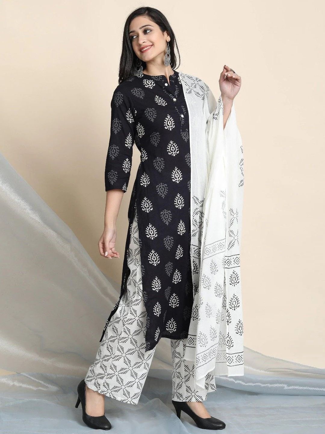 

Moda Rapido Ethnic Motifs Printed Mandarin Collar Straight Kurta With Palazzo And Dupatta, Black