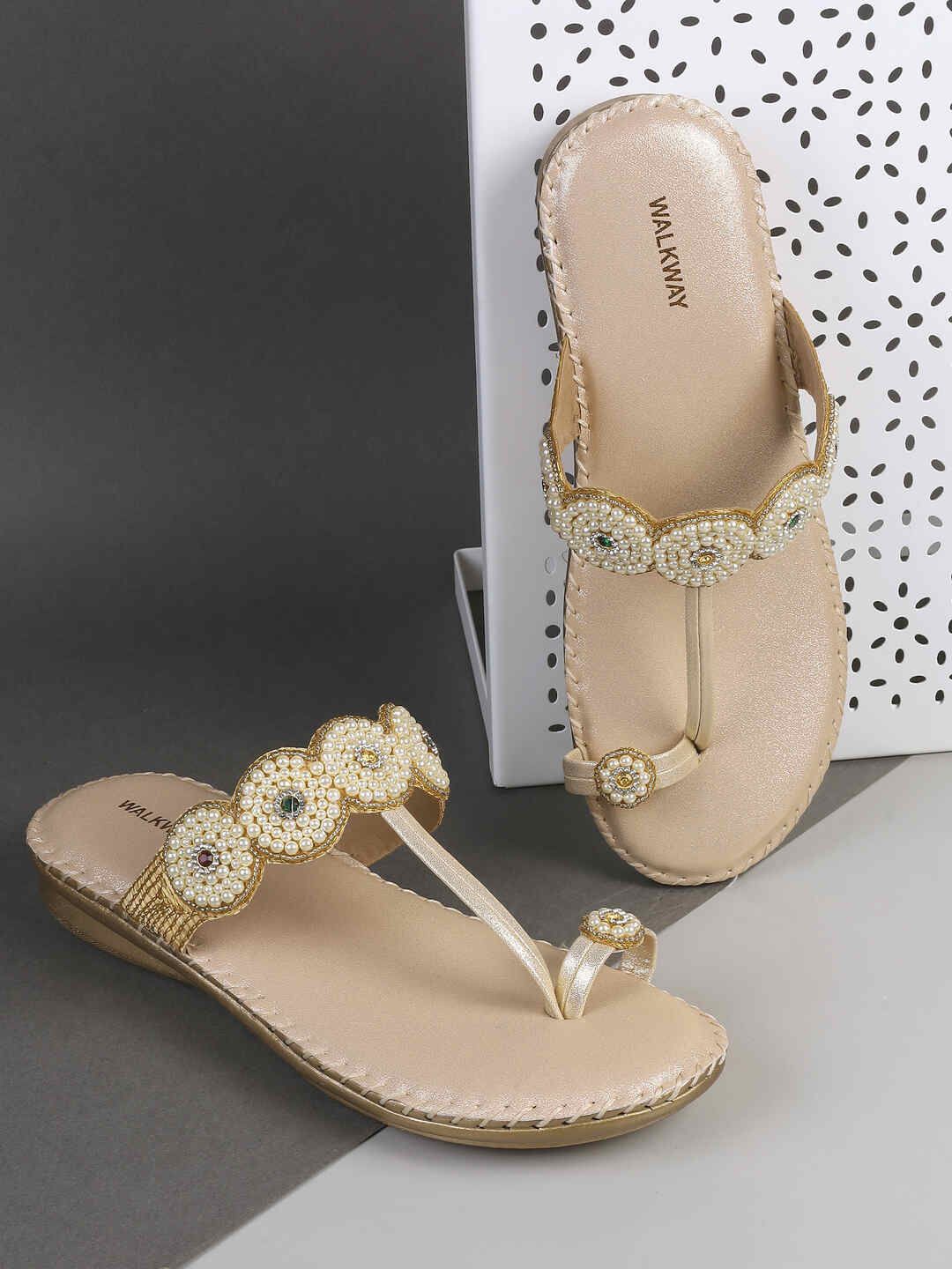 

WALKWAY by Metro Women Embellished One Toe Flats, Gold