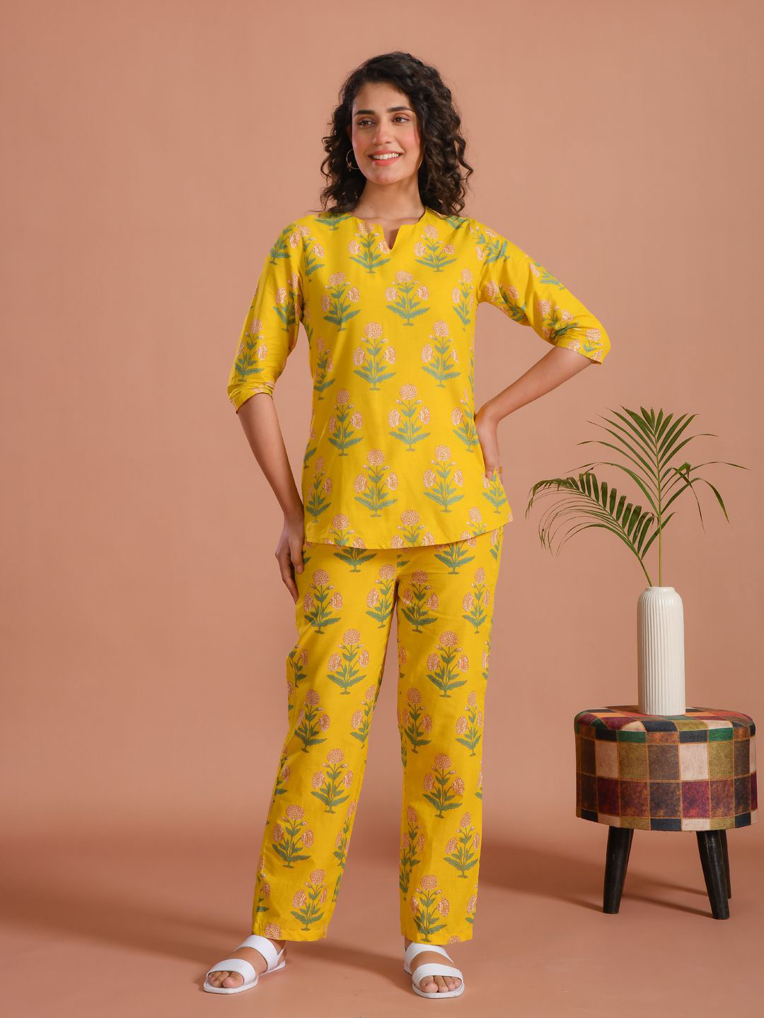 

SANSKRUTIHOMES Floral Printed Pure Cotton Top With Trousers Night suits, Yellow