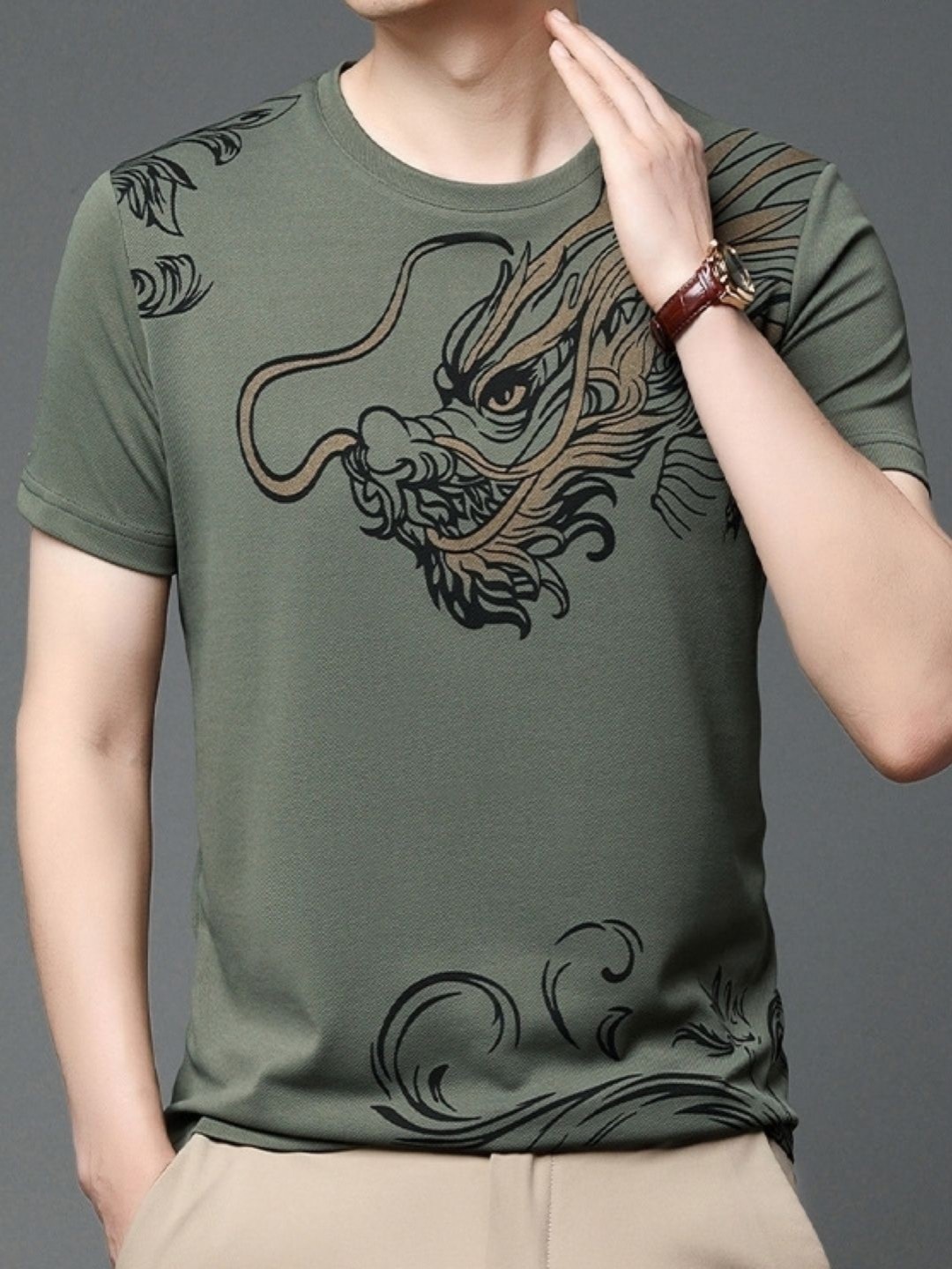 

StyleCast Men Graphic Printed Round Neck T-shirt, Green