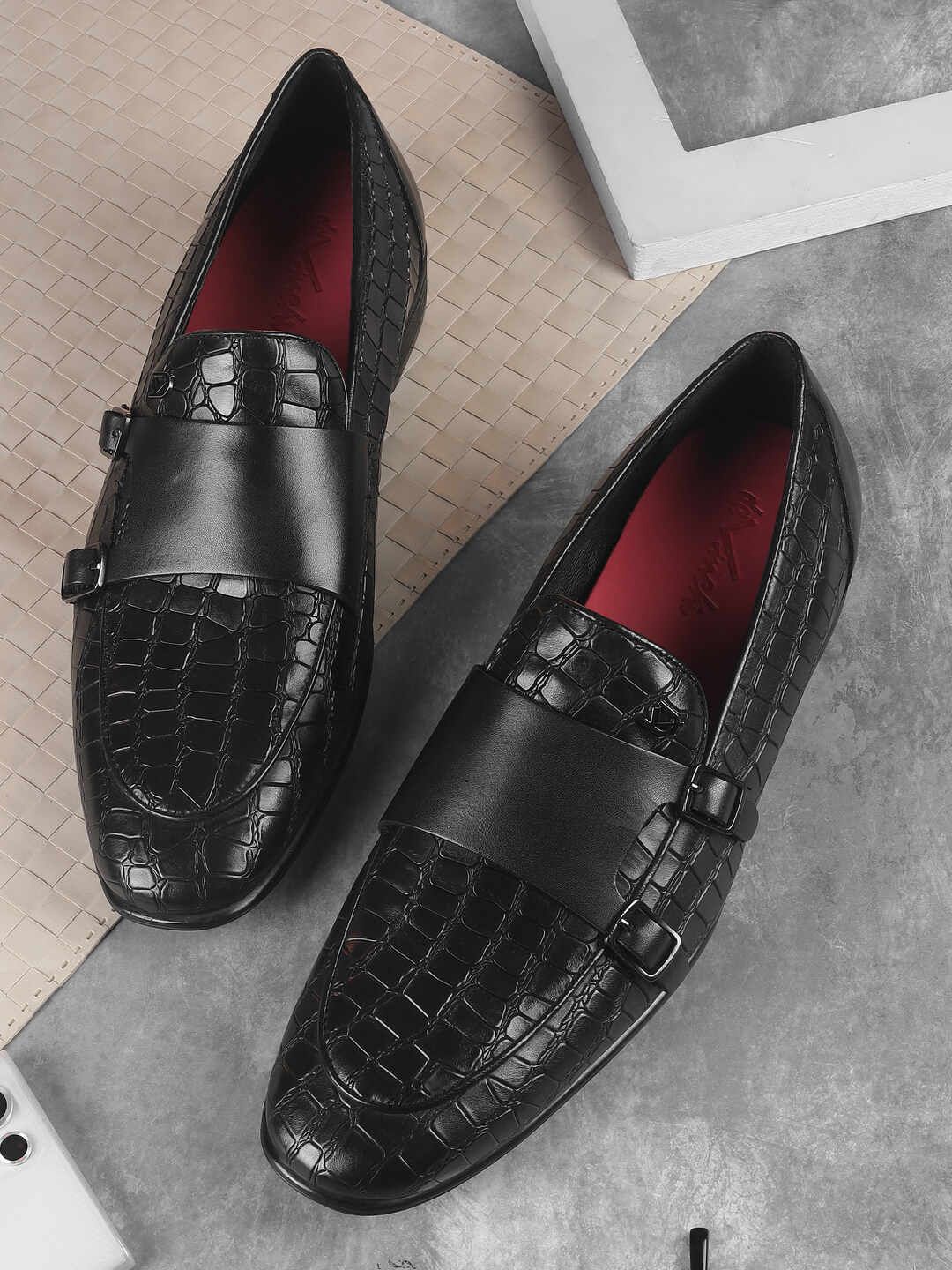 

DAVINCHI Men Textured Leather Slip-On Monk Shoes, Black