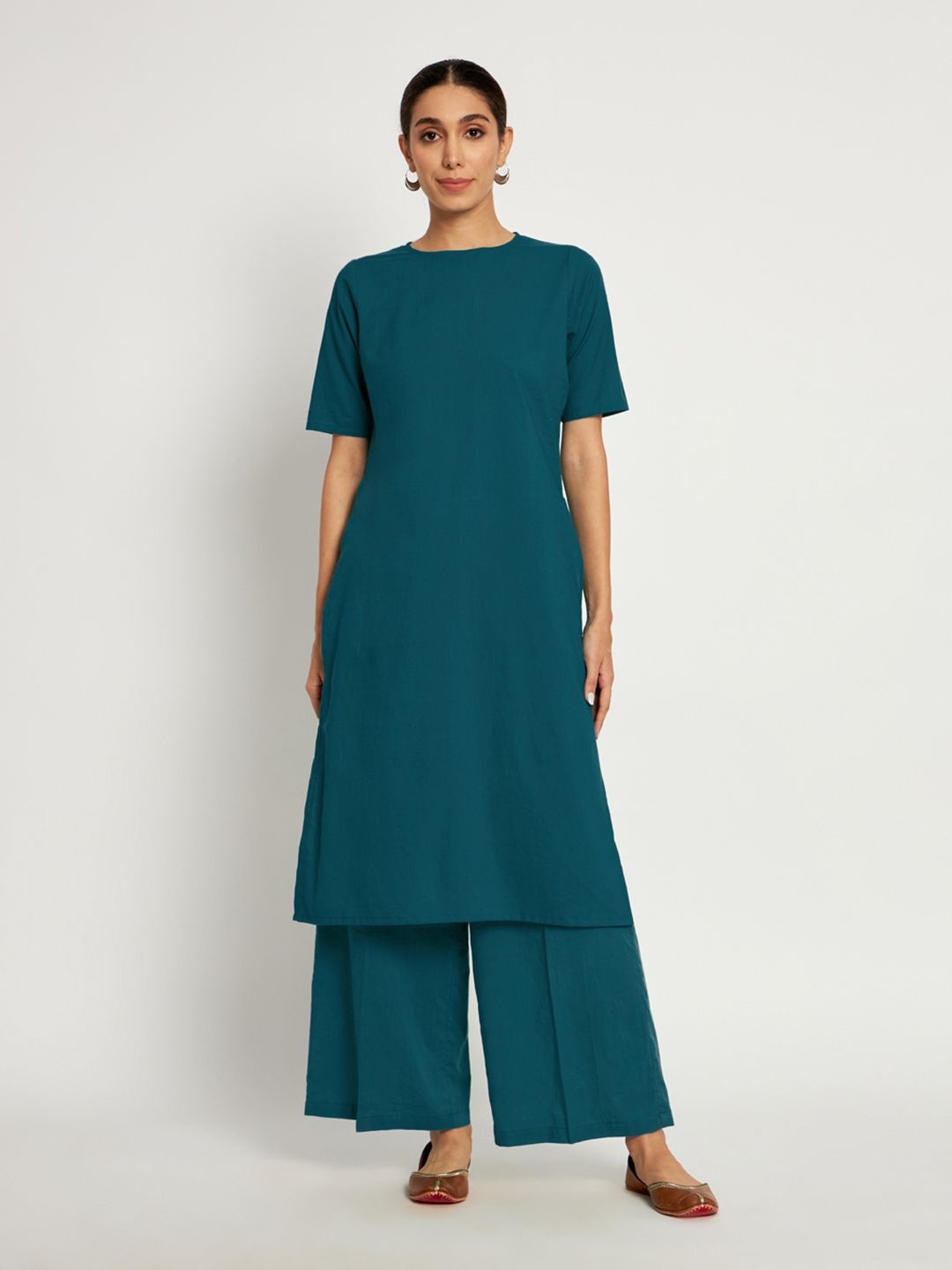 

Thevasa Round Neck Pure Cotton Kurta And Palazzo, Teal