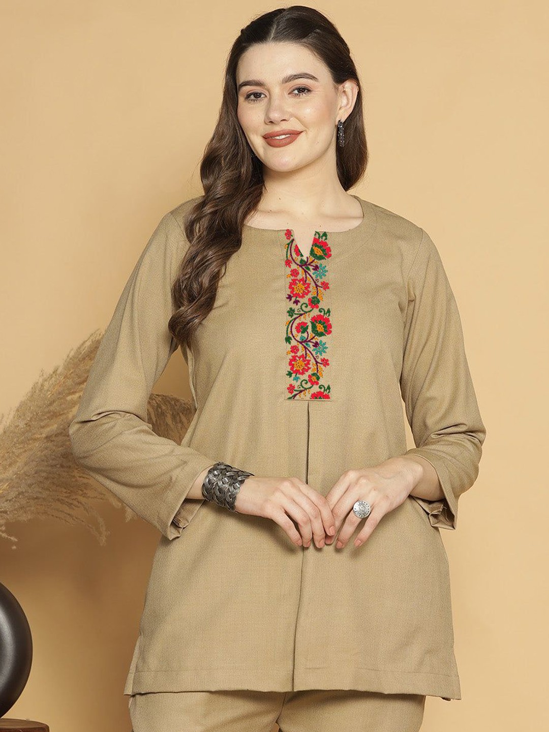 

LetsDressUp Floral Top, Beige