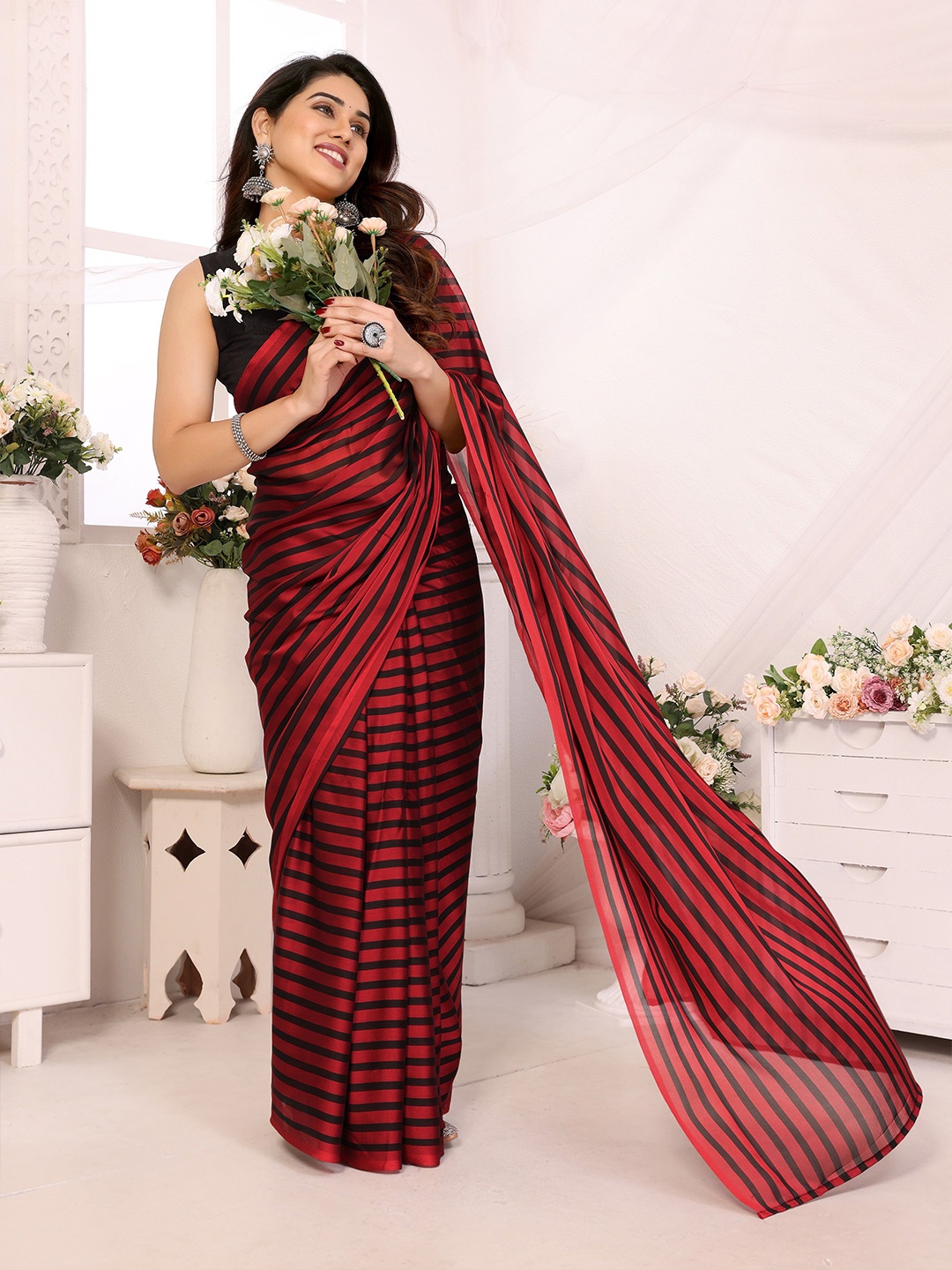 

Munir Striped Ready to Wear Saree, Red