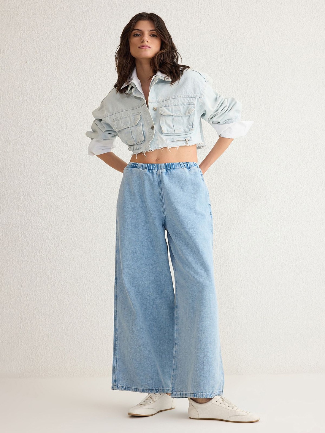 

Trendyol Women Slash Knee Jeans, Na