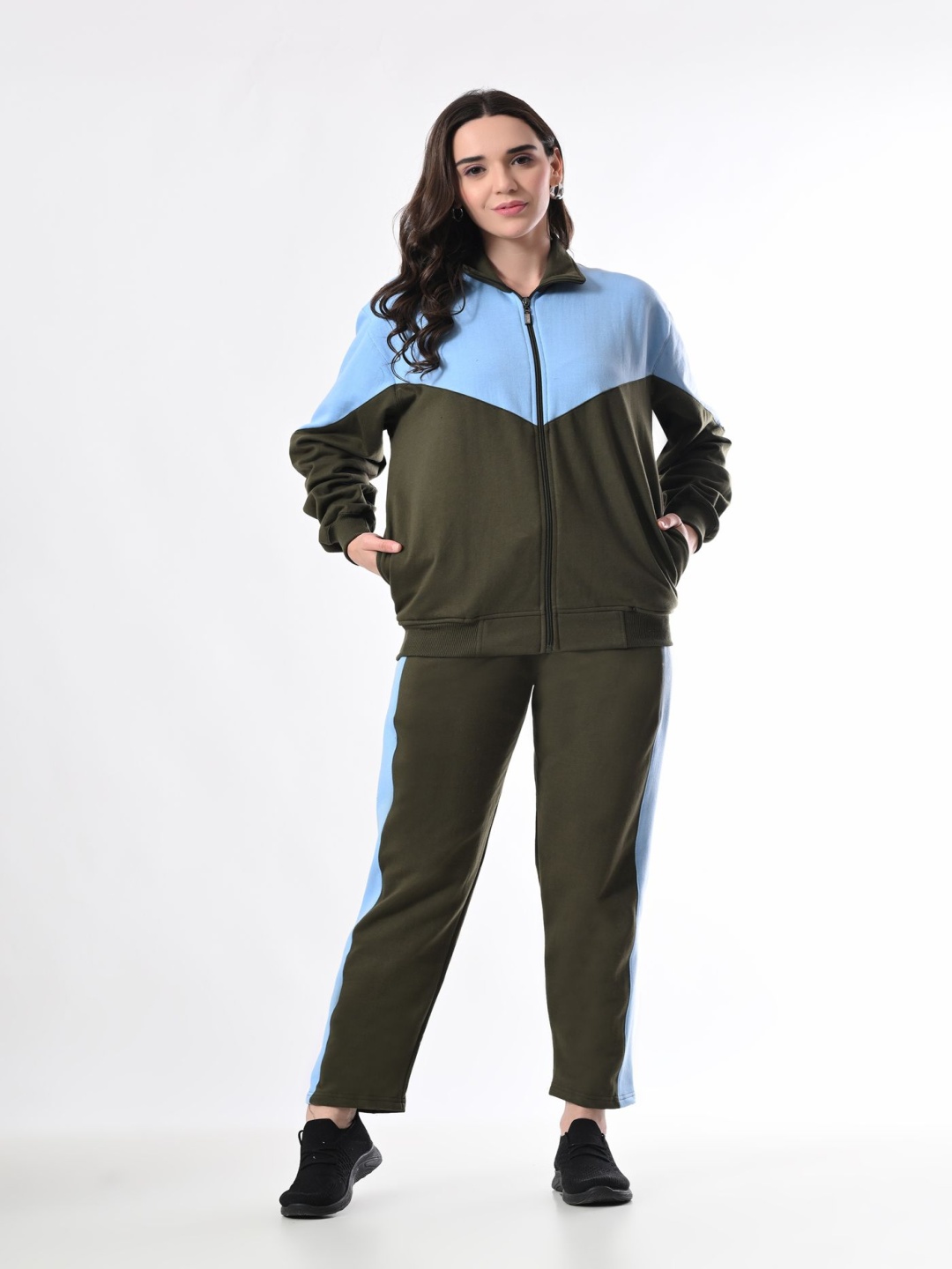 

BAESD Women Colourblocked Mid-Rise Tracksuit, Olive