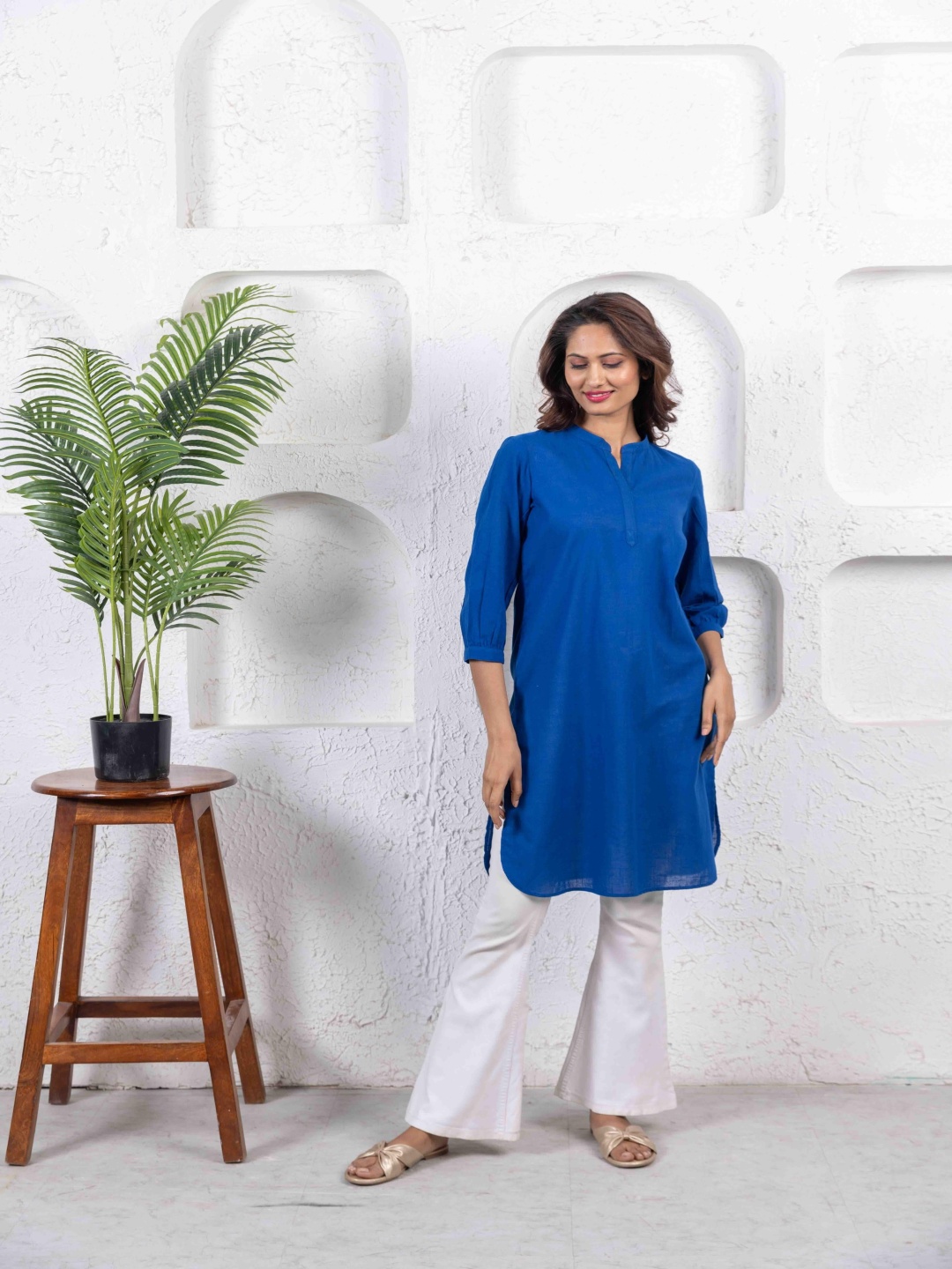 

INAAYA JAIPUR Mandarin Collar Pure Cotton Straight Kurti, Blue