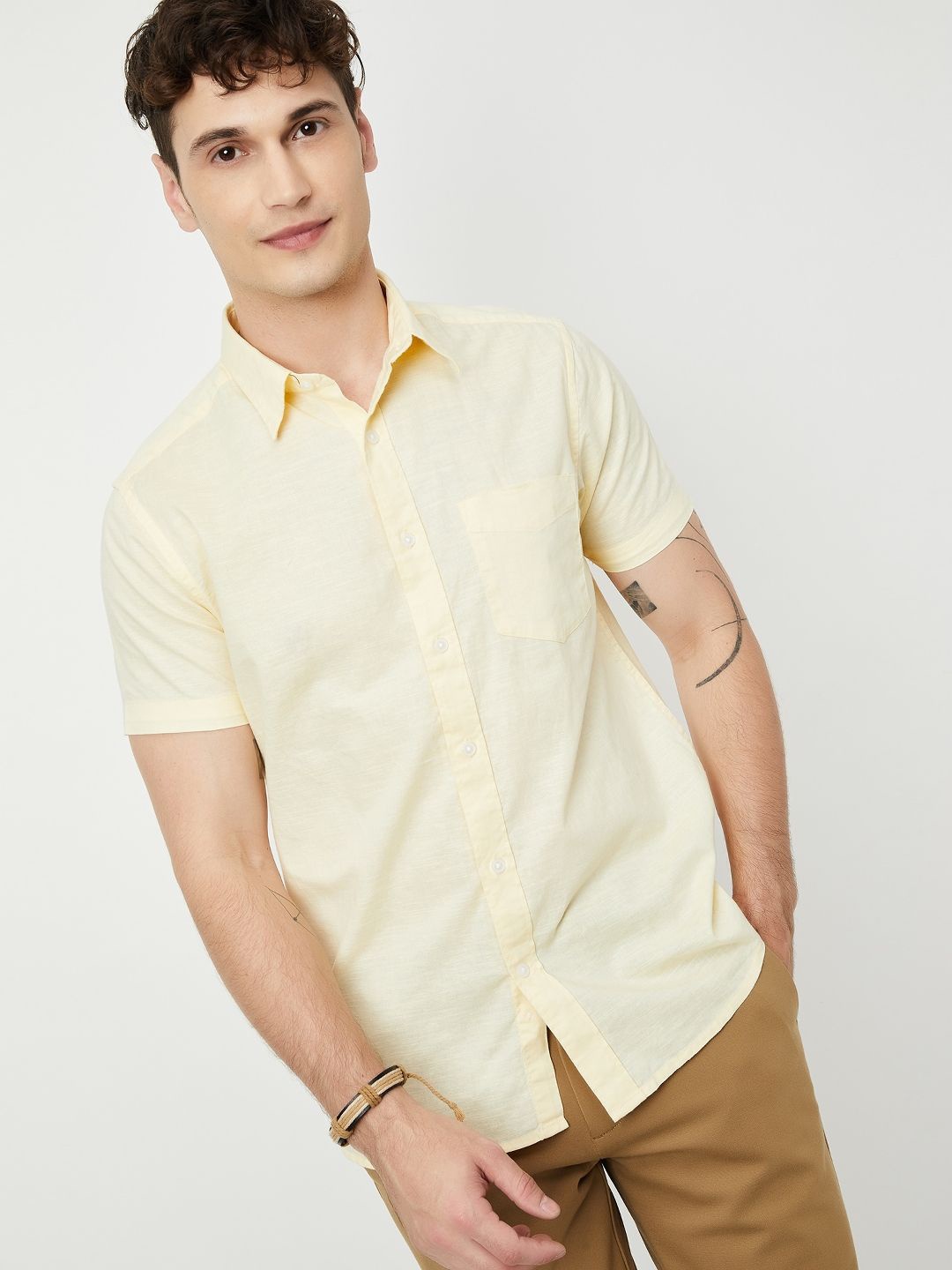 

max Men Spread Collar Solid Cotton Casual Shirt, Yellow