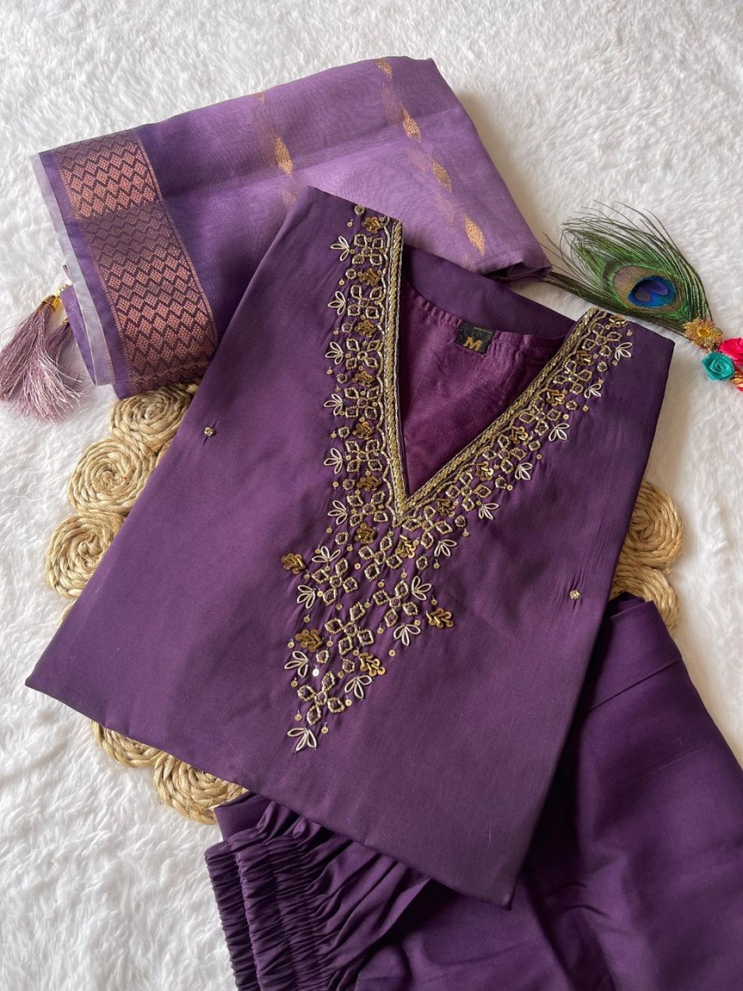 

XAYCRA CREATION Ethnic Motifs Embroidered Pure Silk Straight Kurta With Trousers & Dupatta, Purple