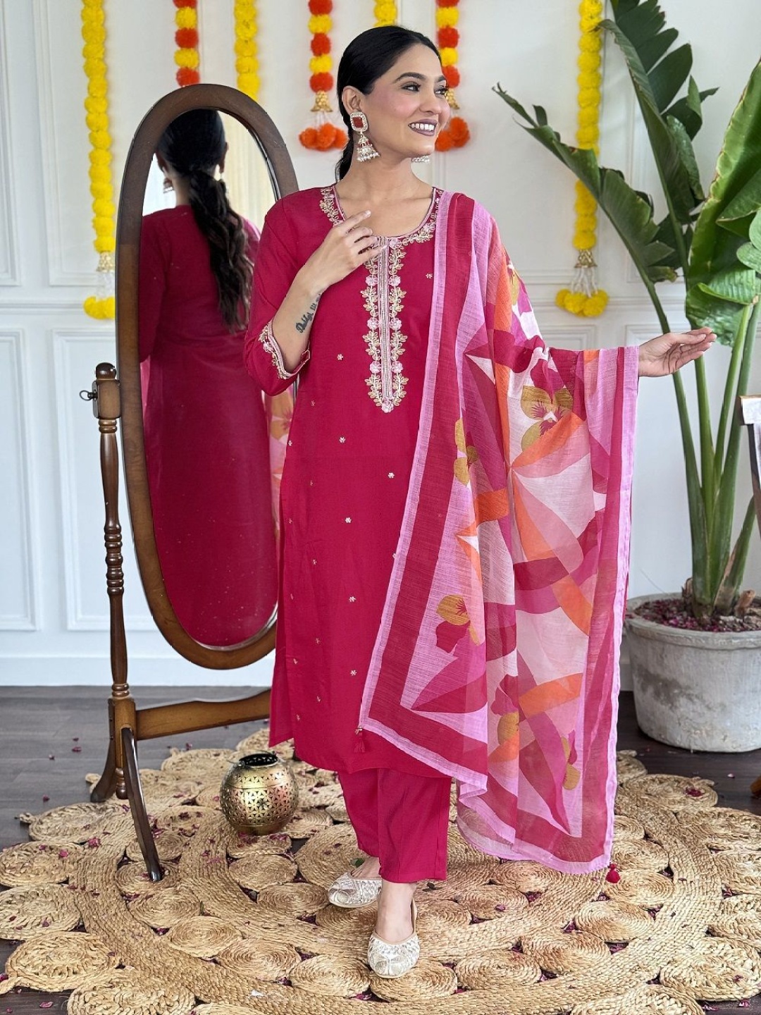 

KAUTIK FABRICS Floral Embroidered Chanderi Silk Kurta With Trousers And Dupatta, Red