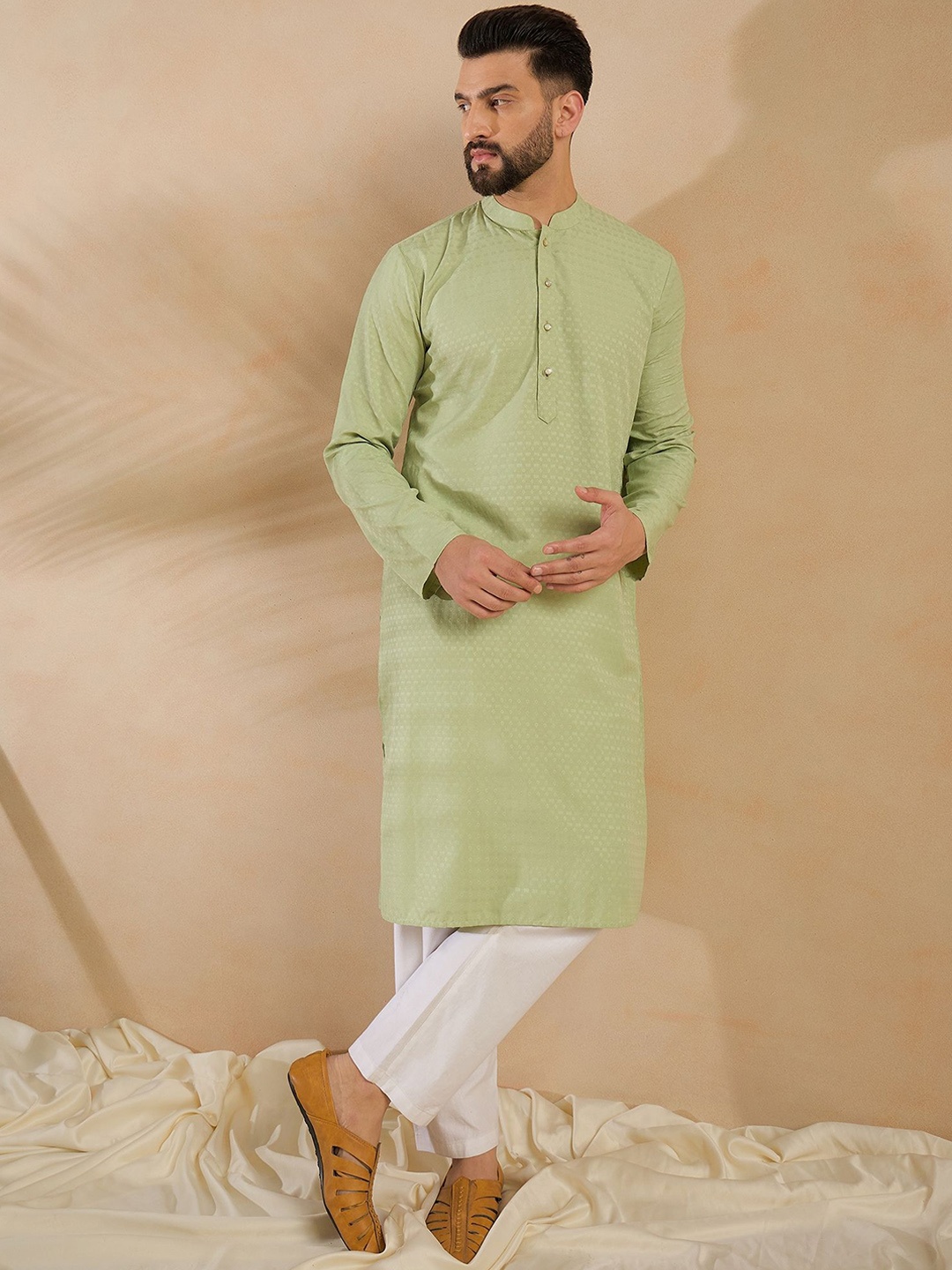 

SWAGG INDIA Geometric Woven Design Mandarin Collar Straight Kurta, Lime green