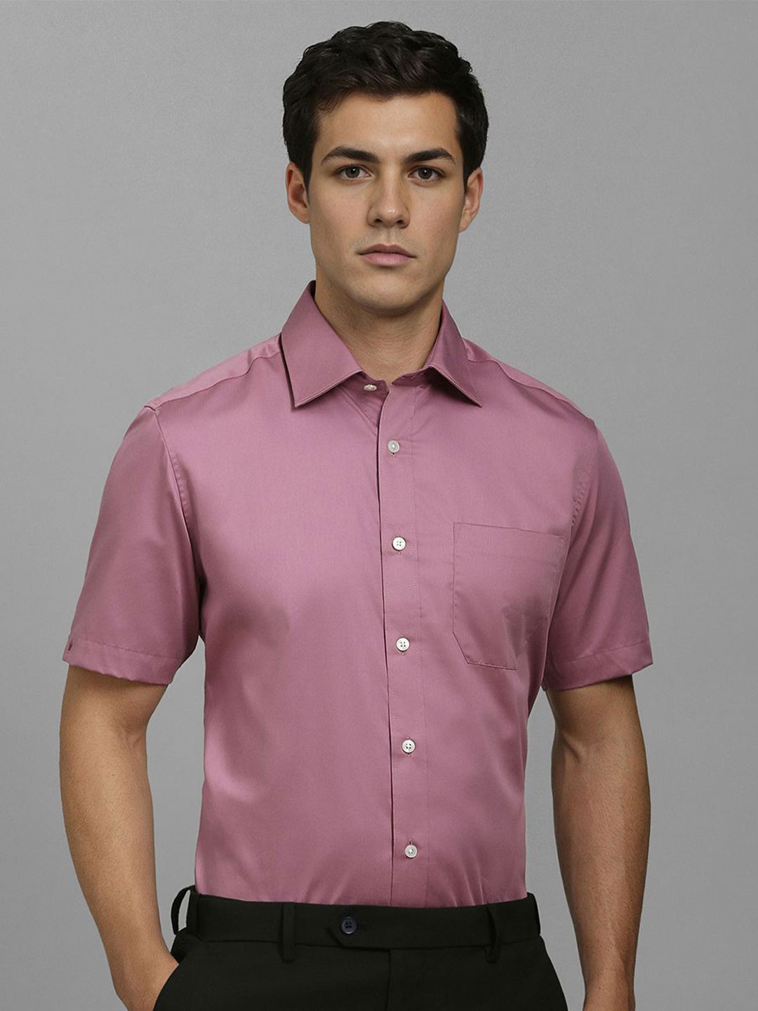 

Louis Philippe Men Classic Fit Spread Collar Solid Cotton Formal Shirt, Mauve