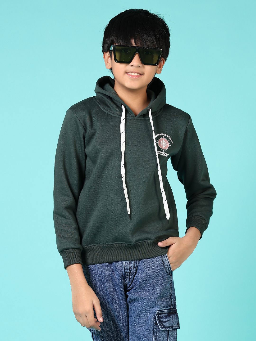 

V-Mart Boys Printed Sweatshirt, Green