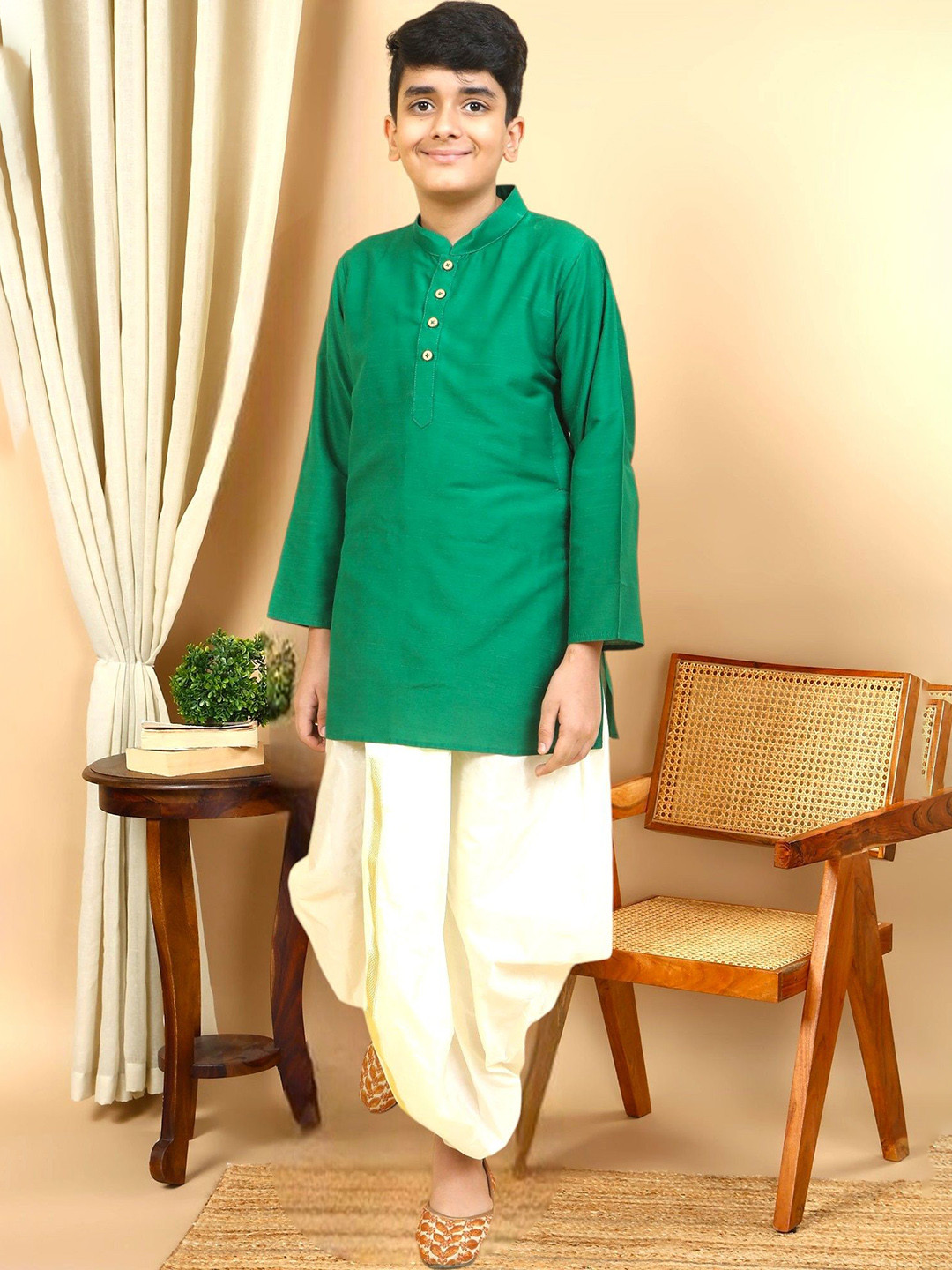 

TATTVA Boys Mandarin Collar Pure Cotton Straight Kurta with Dhoti Pants & Dupatta, Green