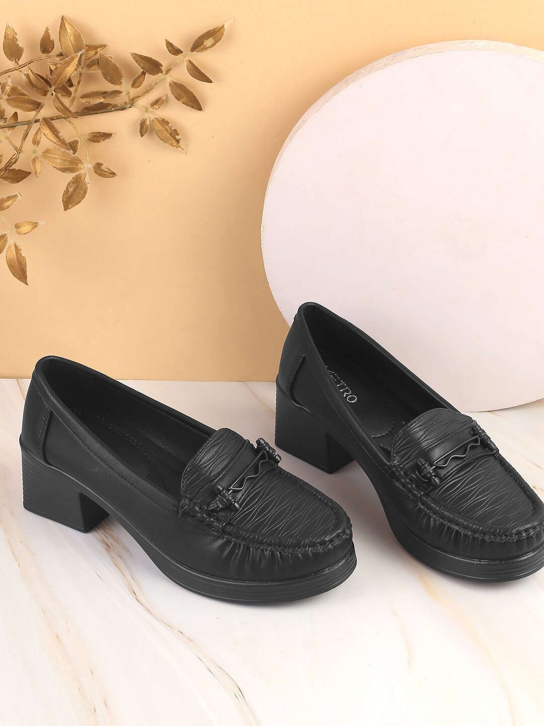 

Metro Women Textured Loafers, Black