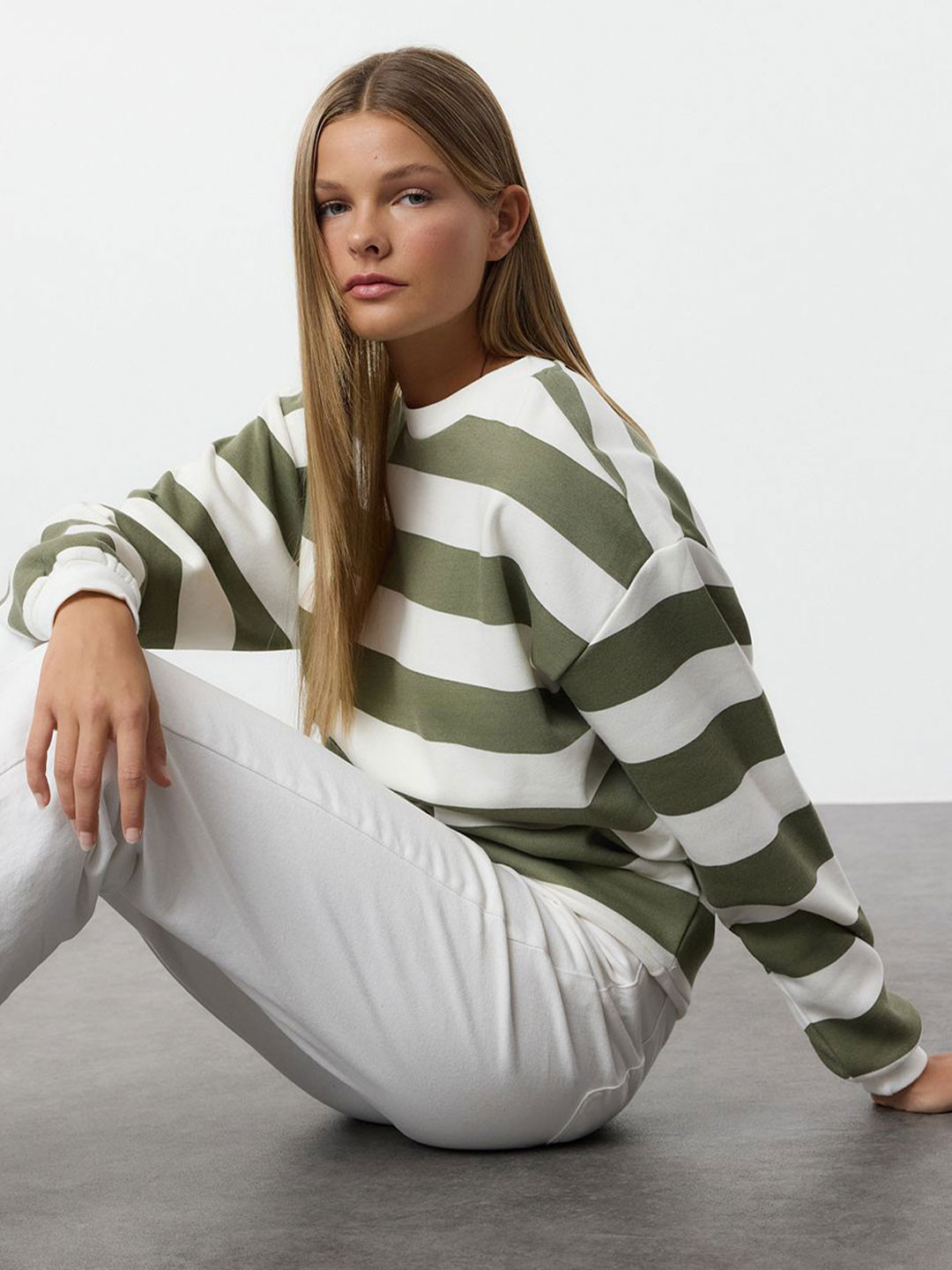 

Trendyol Women Striped Sweatshirt, White