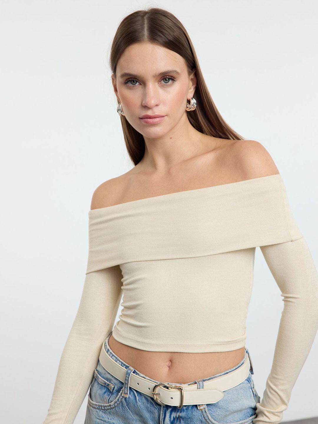 

Trendyol Off-Shoulder Bardot Crop Top, Cream