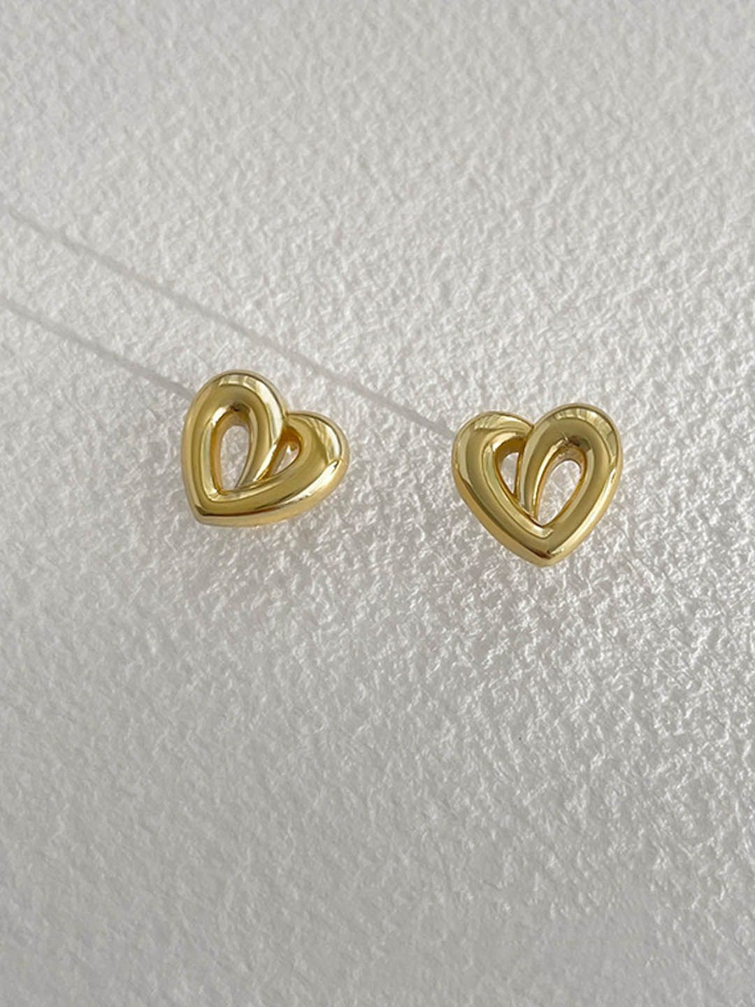 

StyleCast Elegant Gold-Plated Heart Shaped Studs