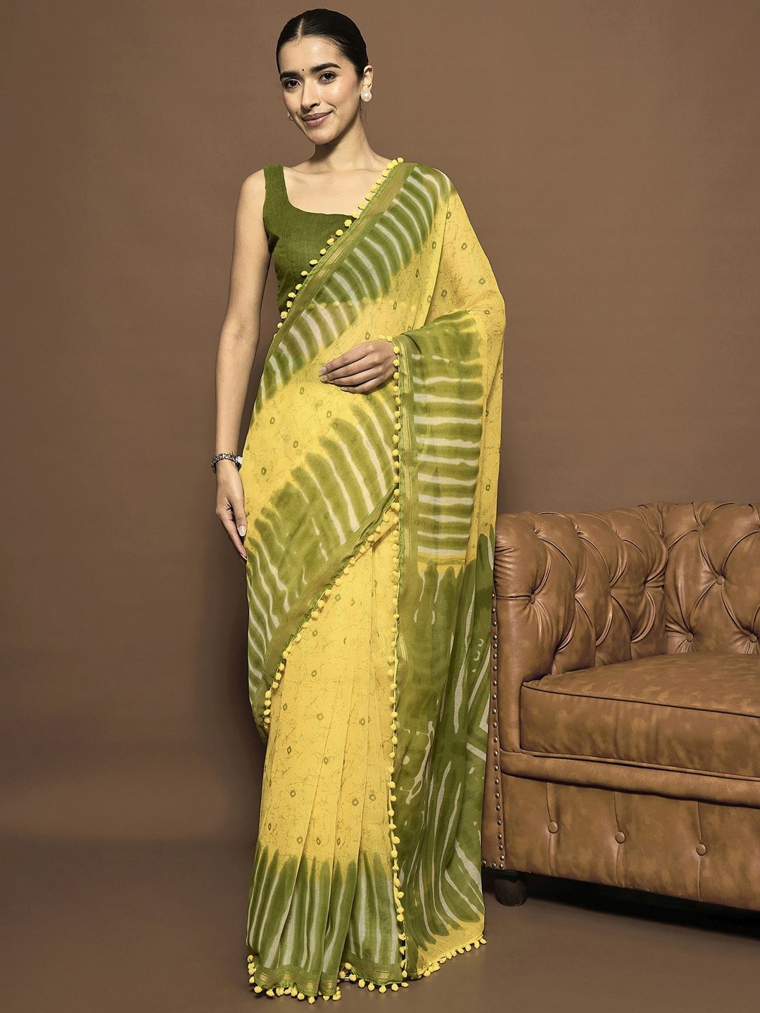 

Saree mall Printed Embellished Zari Ready to Wear Sarees, Yellow