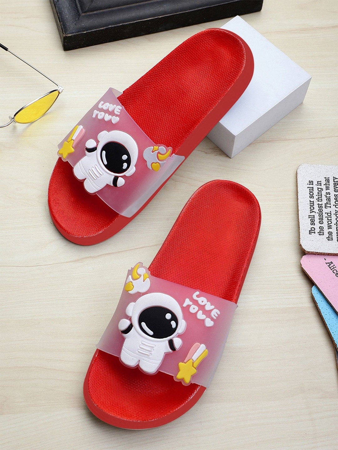 

KAPYANSH Women Rubber Sliders, Red