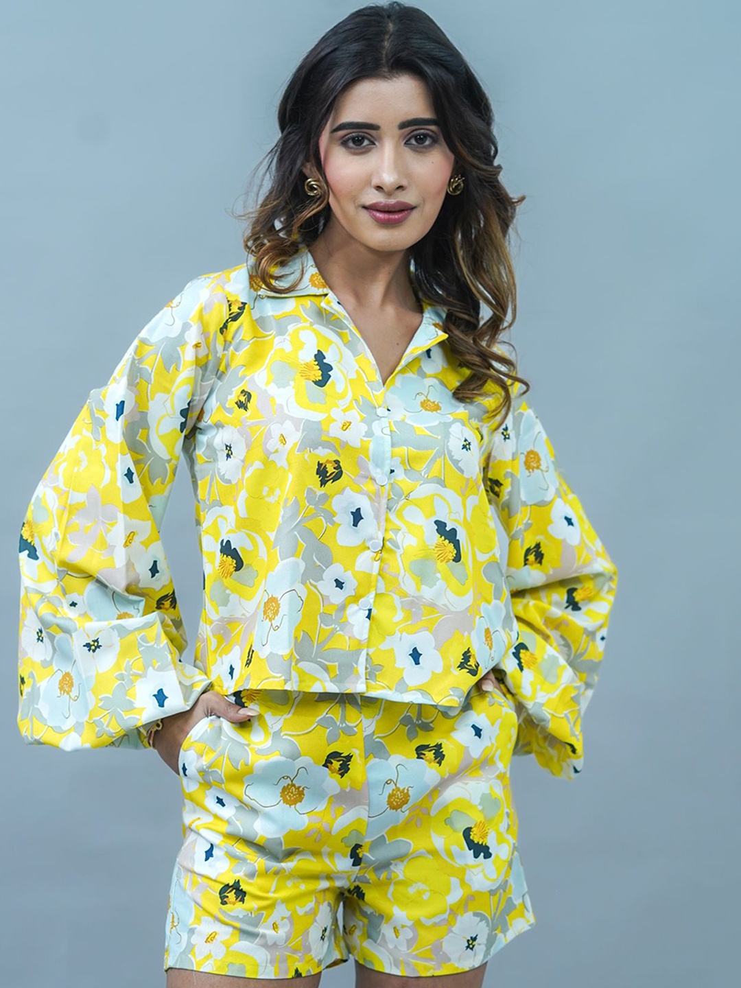 

GO BOUJEE Printed Shirt Collar Neck Shirt With Shorts Co-Ords, Yellow