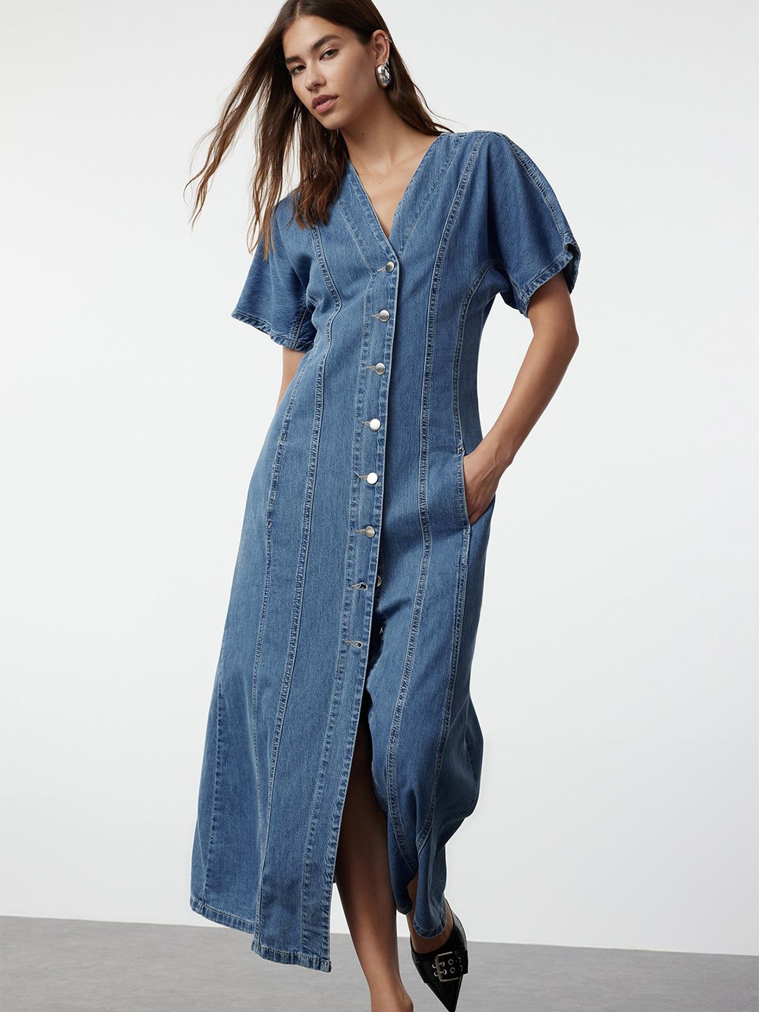 

Trendyol Women Short Sleeves A-Line Dress, Na
