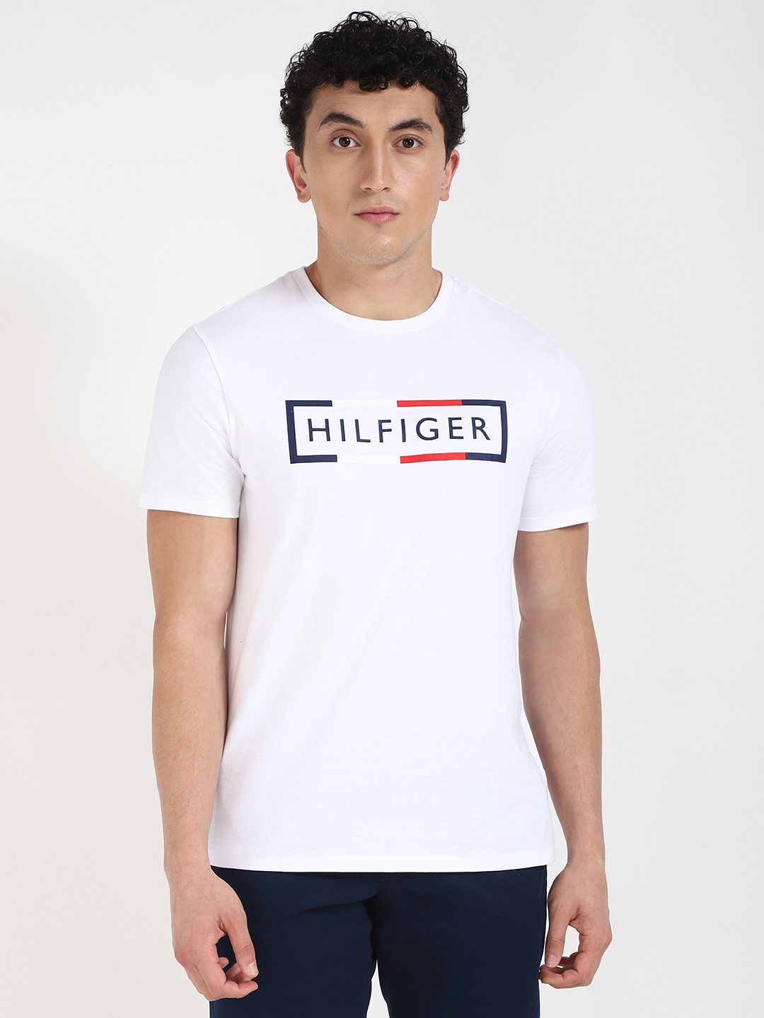 

Tommy Hilfiger Men Typography Printed Applique T-shirt, White