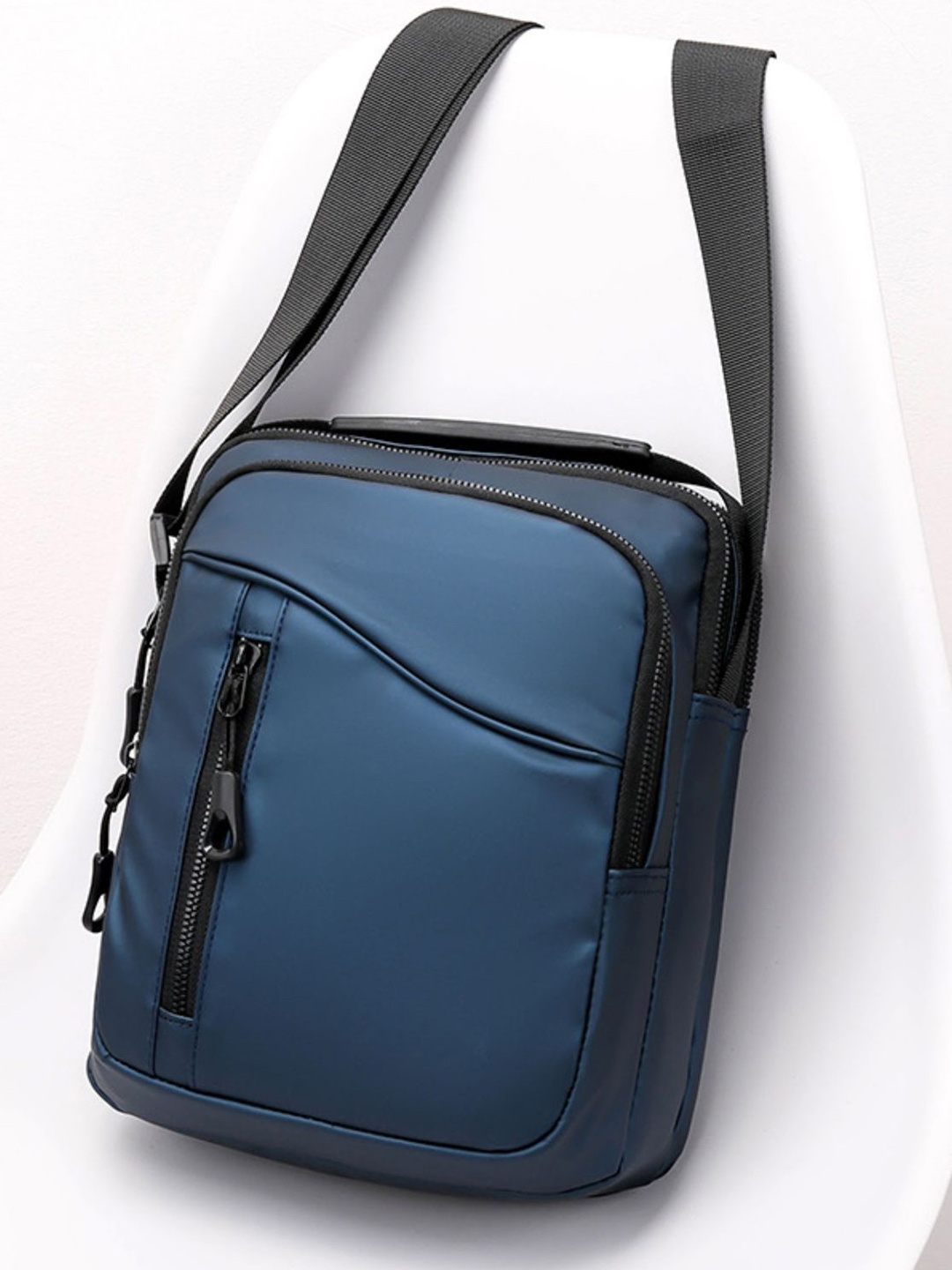 

Carry Trip Unisex Messenger Bag, Blue
