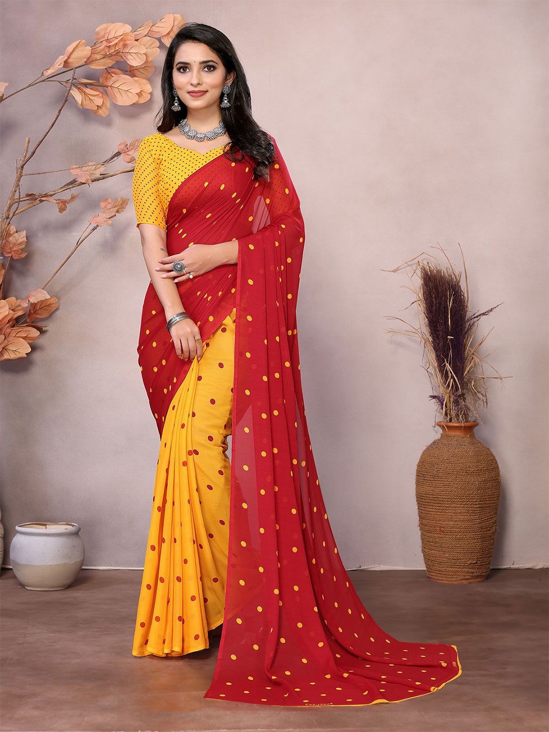 

Moda Rapido Polka Dot Printed Saree, Red