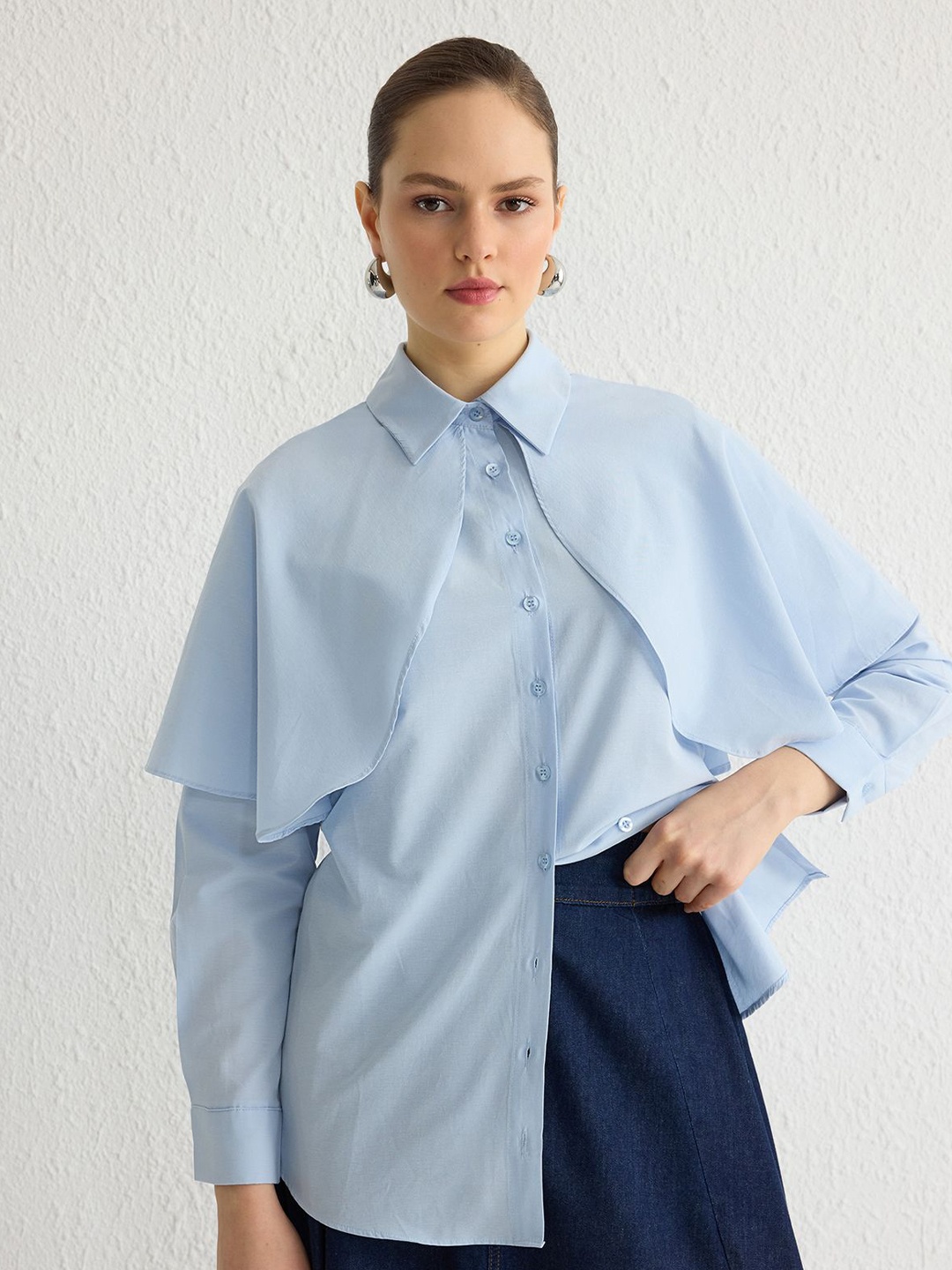 

Trendyol Women Above the keyboard collar Solid Casual Shirt, Blue